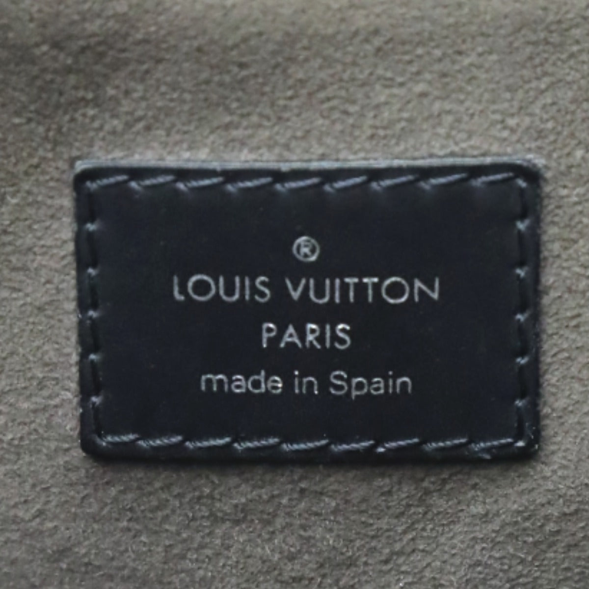 ルイヴィトン LOUIS VUITTON ビジネスバッグ
ブリーフケース エピ ポルトドキュマンジュール M50163 ノワール LV
【SS】
【中古】
