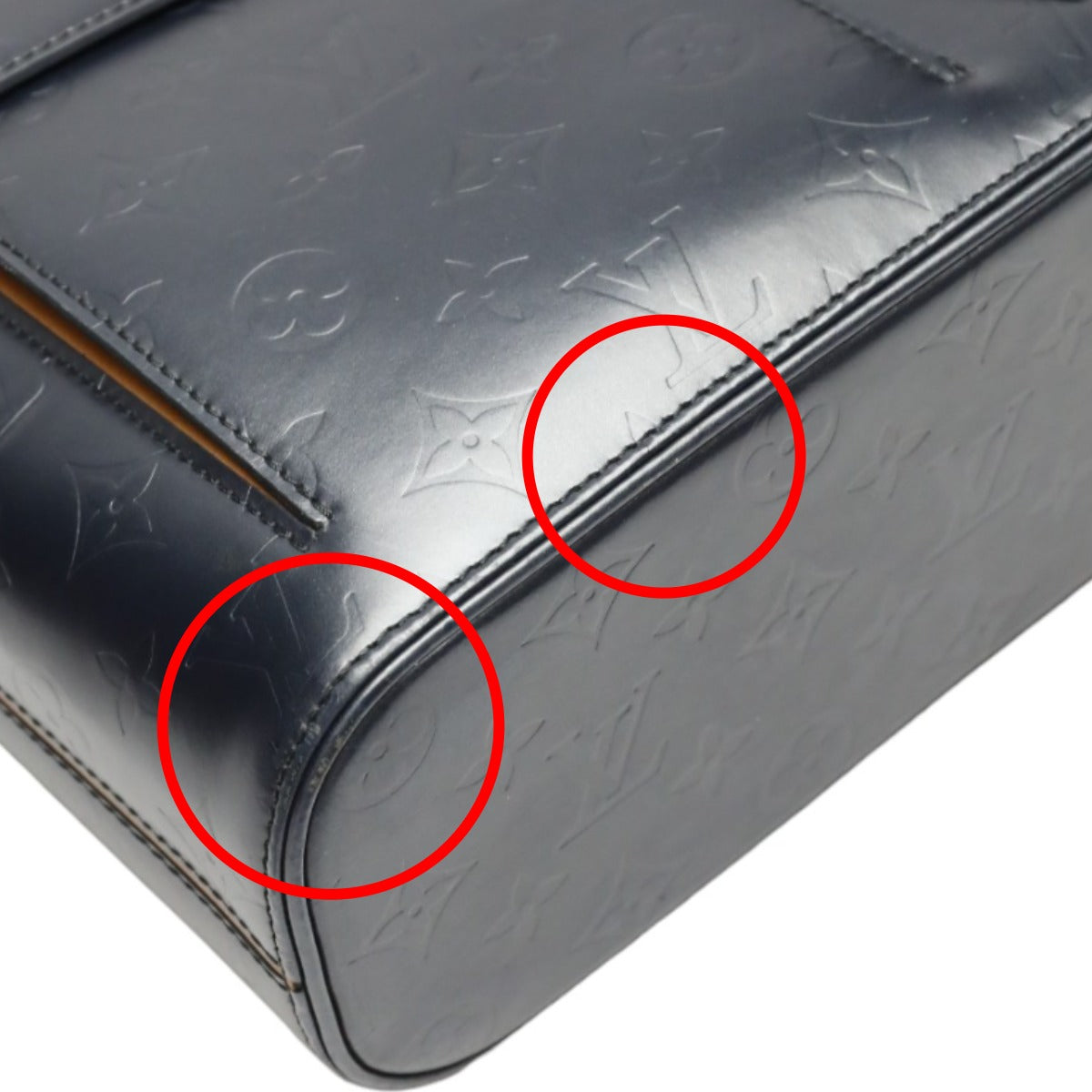ルイヴィトン LOUIS VUITTON トートバッグ
トートバッグ モノグラム・マット ウィルウッド レザー M55105 ブルー LV
【SS】
【中古】