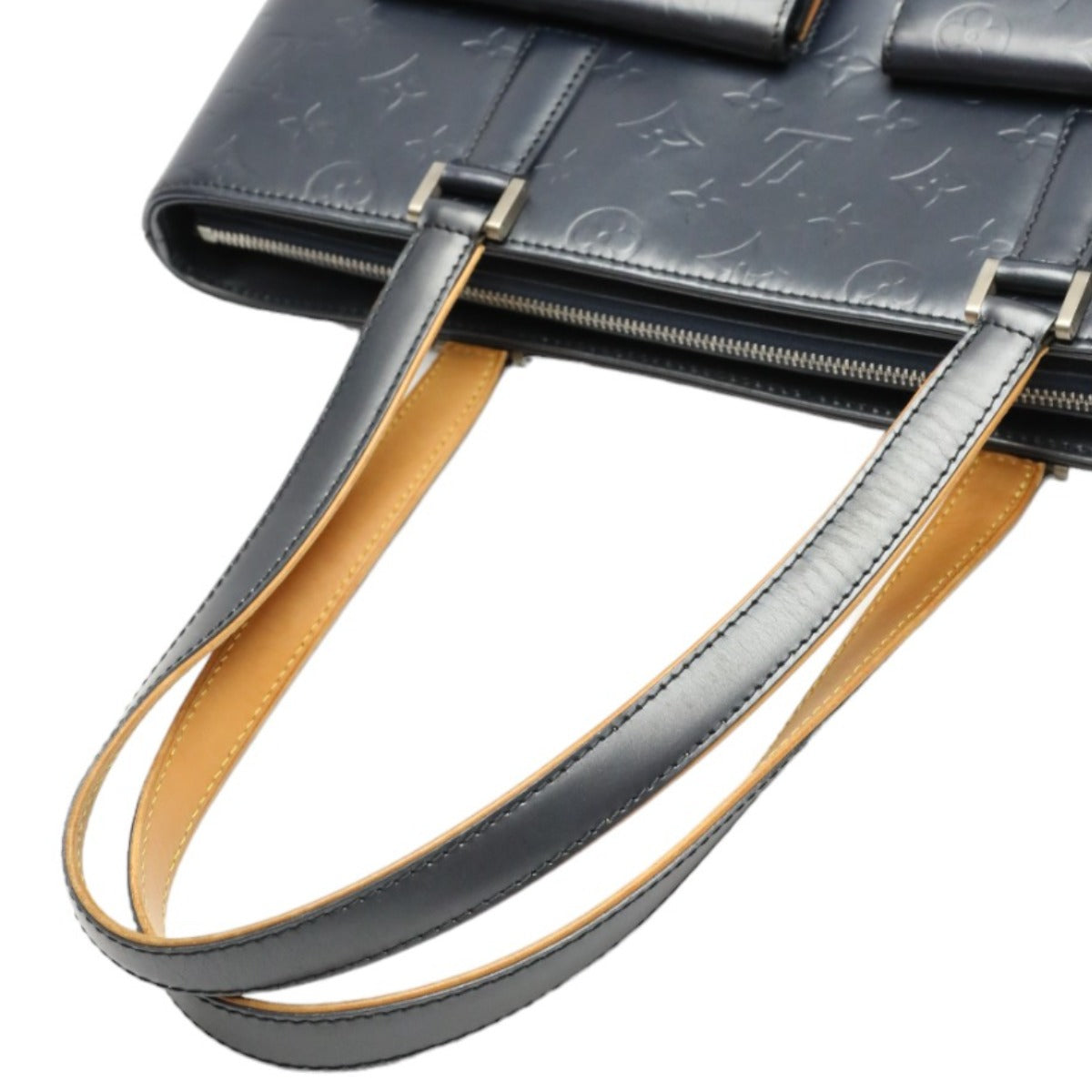 ルイヴィトン LOUIS VUITTON トートバッグ
トートバッグ モノグラム・マット ウィルウッド レザー M55105 ブルー LV
【SS】
【中古】