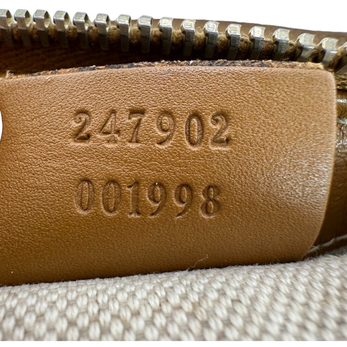 グッチ GUCCI トートバッグ
2WAYショルダーバッグ ディアマンテ キャンバス 247902 ベージュ×ブラウン 【SS】
【中古】