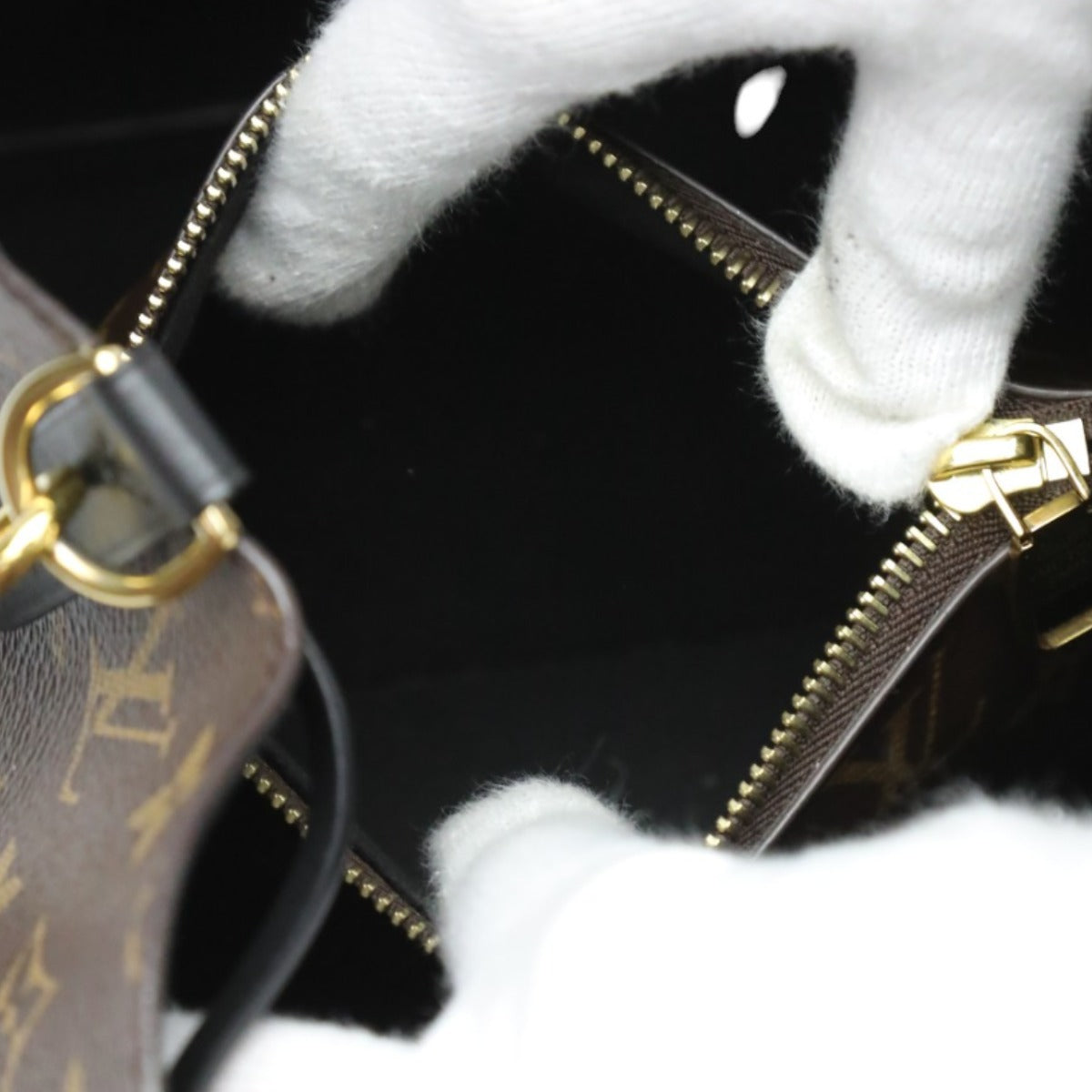 ルイヴィトン LOUIS VUITTON ショルダーバッグ
ショルダーバッグ モノグラム ネオノエ モノグラムキャンバス M44020 ノワール LV
【SS】
【中古】