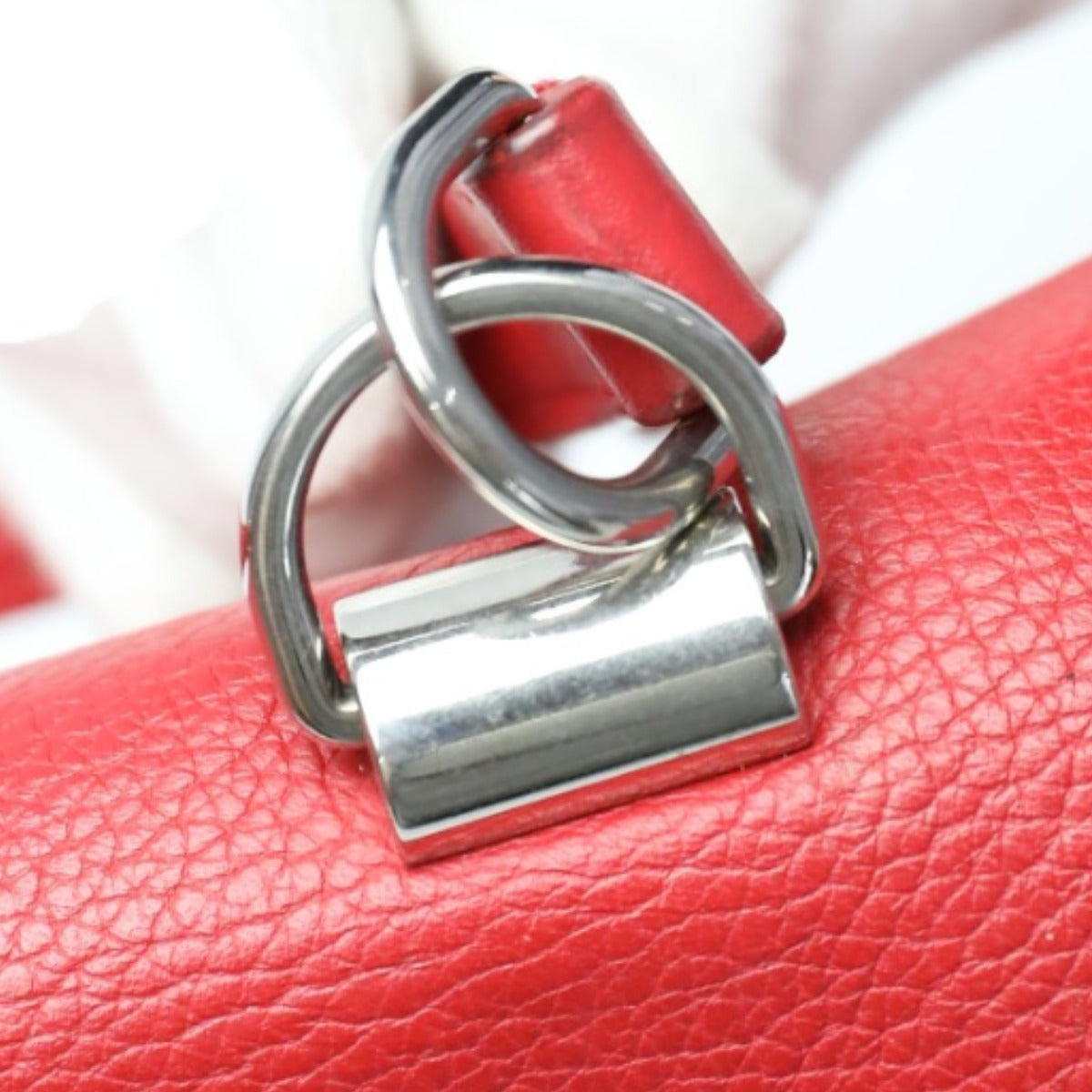 ルイヴィトン LOUIS VUITTON ショルダーバッグ
ハンドバッグ カーフ ロックミーⅡ グレインカーフレザー M50363 ルビー LV
【SS】
【中古】