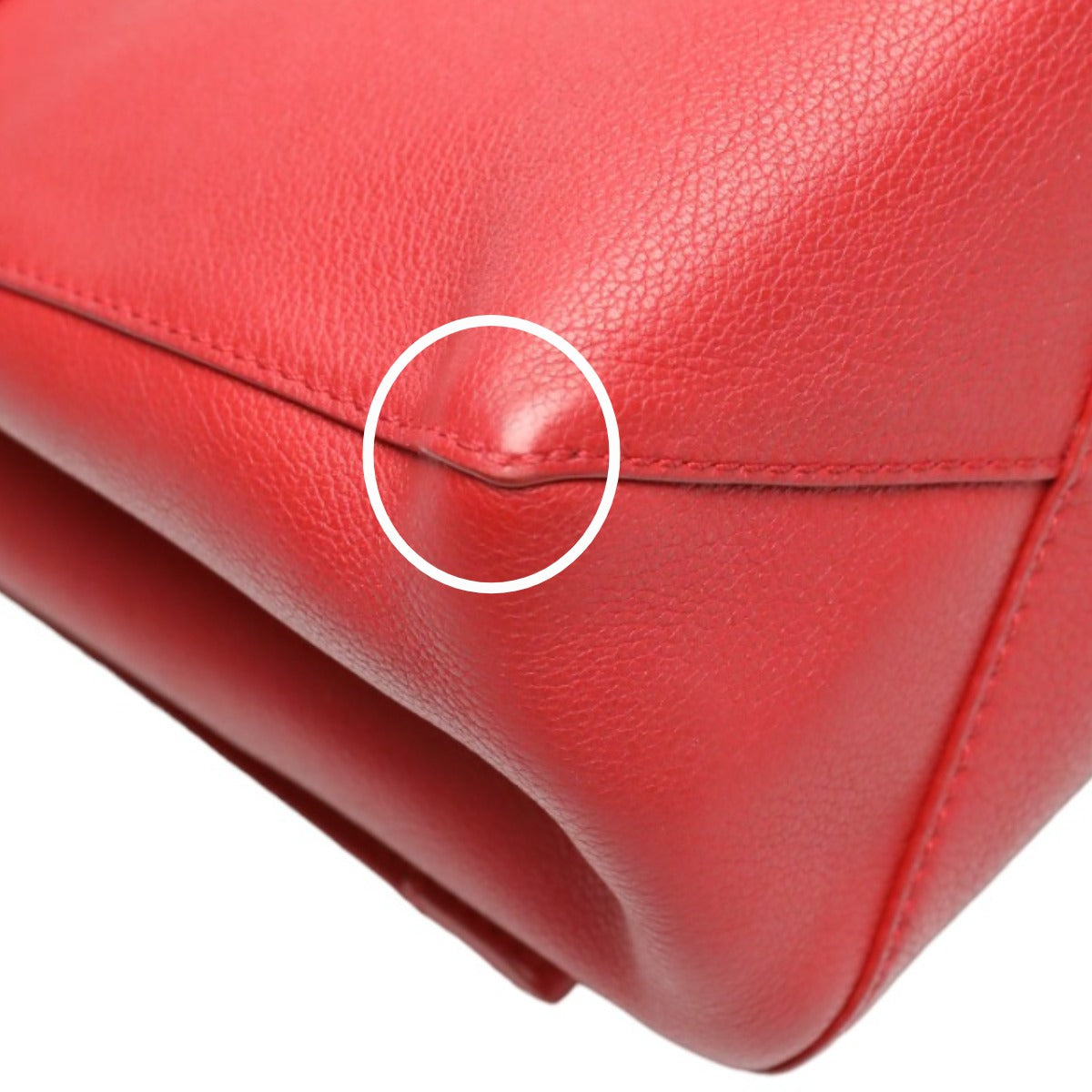 ルイヴィトン LOUIS VUITTON ショルダーバッグ
ハンドバッグ カーフ ロックミーⅡ グレインカーフレザー M50363 ルビー LV
【SS】
【中古】