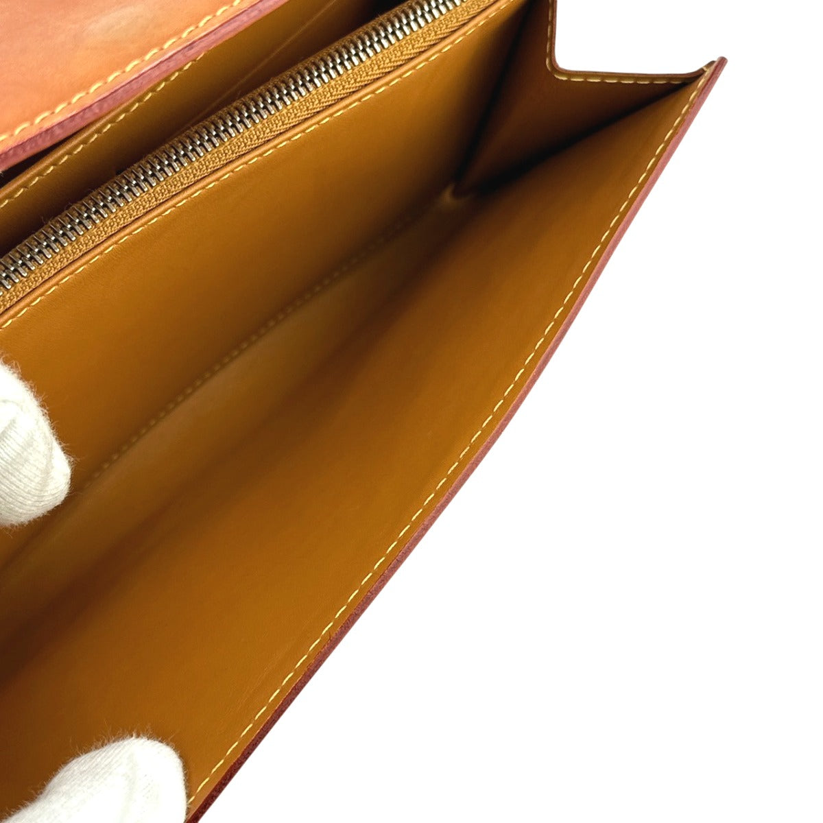 ルイヴィトン LOUIS VUITTON 長財布
ラウンドファスナー ノマド ポルトフォイユ・サラ レザー M85039 キャメル LV
【SS】
【中古】