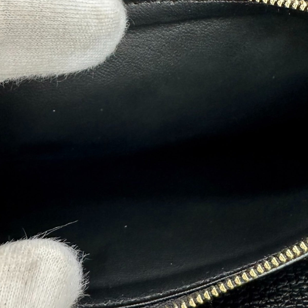 ルイヴィトン LOUIS VUITTON 長財布
アンプラント ポルトフォイユ・サラ M80496 ブラック ベージュ LV
【SS】
【中古】