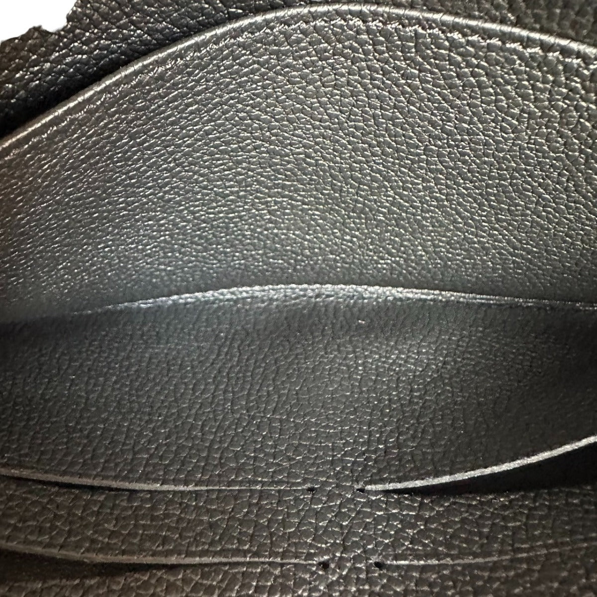ルイヴィトン LOUIS VUITTON 長財布
アンプラント ポルトフォイユ・サラ M80496 ブラック ベージュ LV
【SS】
【中古】