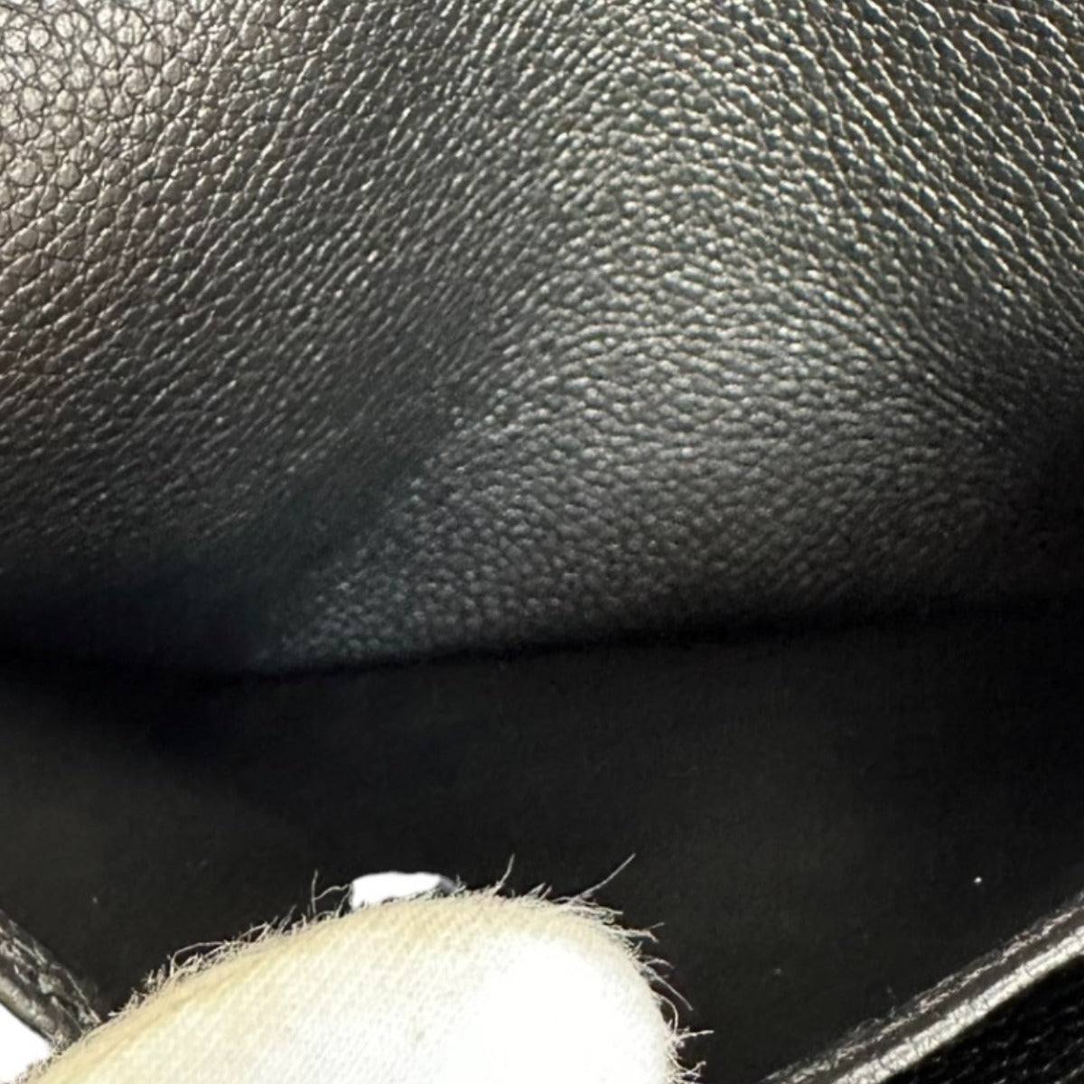 ルイヴィトン LOUIS VUITTON 長財布
アンプラント ポルトフォイユ・サラ M80496 ブラック ベージュ LV
【SS】
【中古】