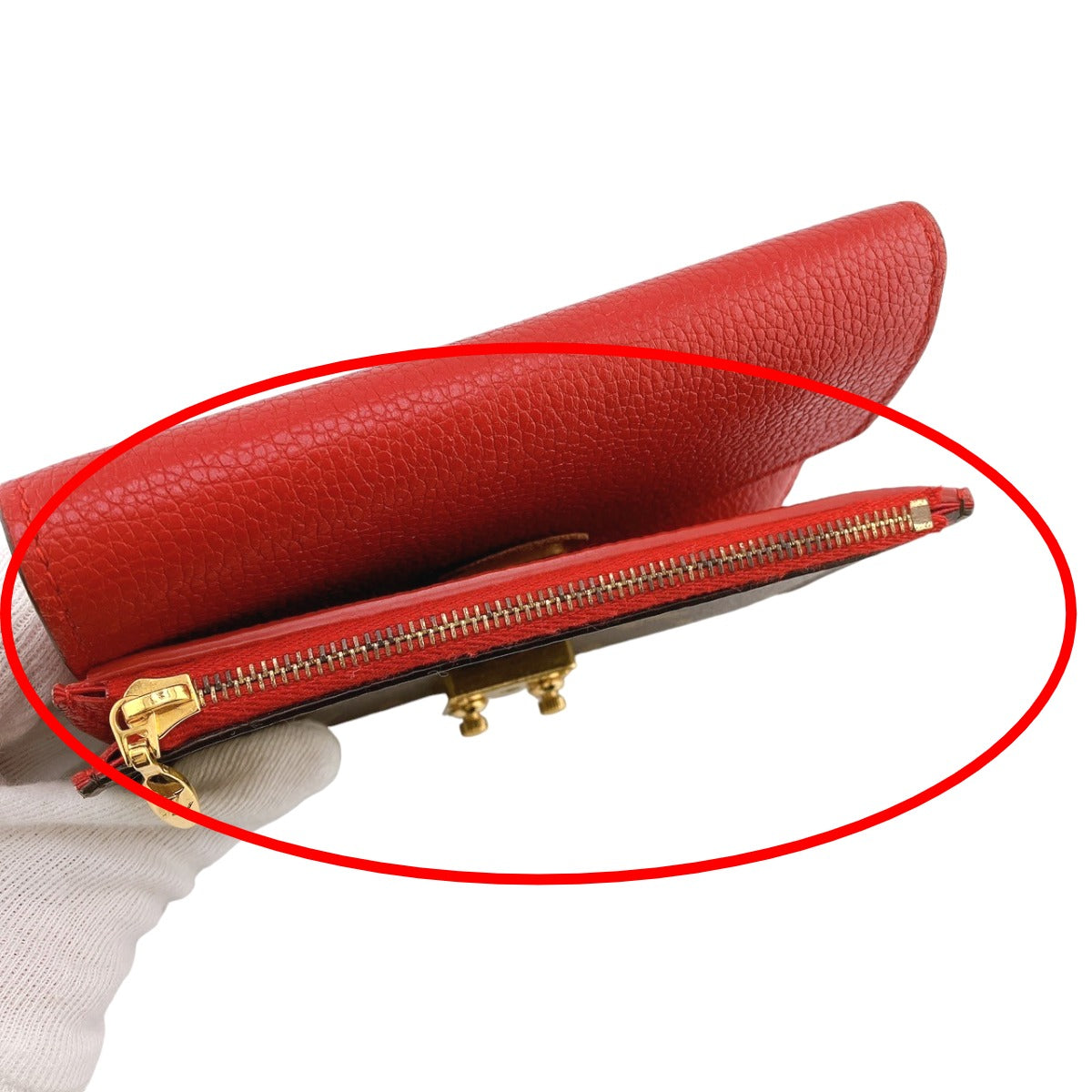 ルイヴィトン LOUIS VUITTON 三つ折り財布
ポルトフォイユ・パラス コンパクト モノグラム 小銭入れ付き モノグラムキャンバス M67478 レッド LV
【SS】
【中古】