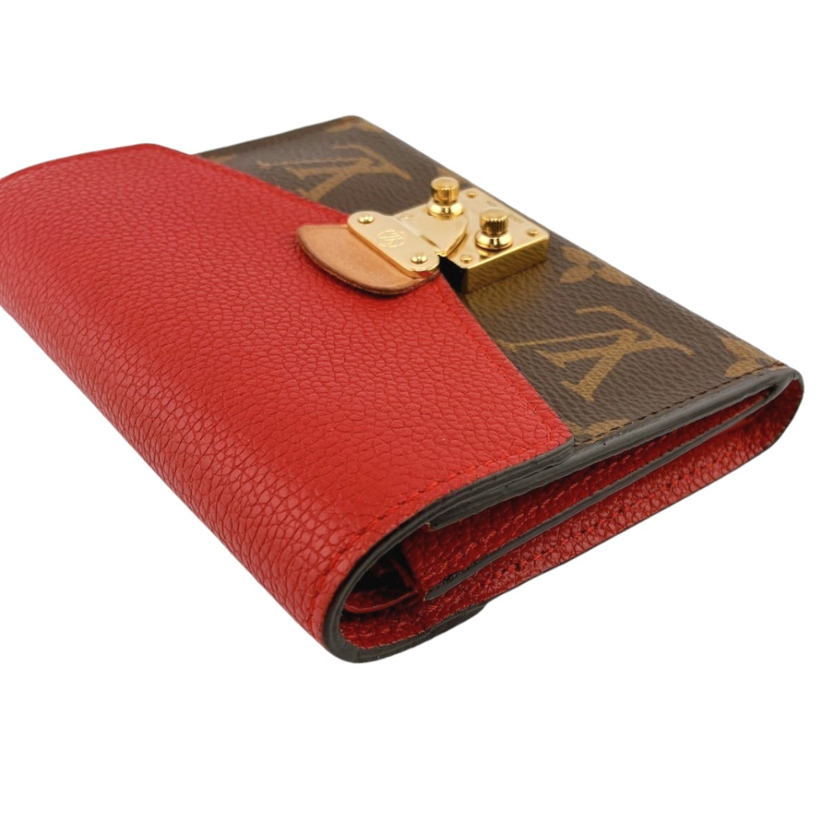 ルイヴィトン LOUIS VUITTON 三つ折り財布
ポルトフォイユ・パラス コンパクト モノグラム 小銭入れ付き モノグラムキャンバス M67478 レッド LV
【SS】
【中古】