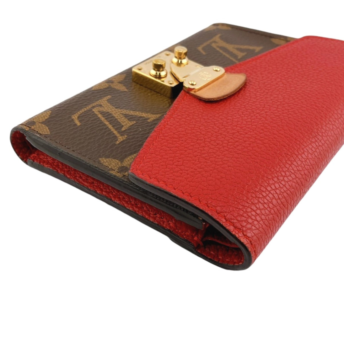 ルイヴィトン LOUIS VUITTON 三つ折り財布
ポルトフォイユ・パラス コンパクト モノグラム 小銭入れ付き モノグラムキャンバス M67478 レッド LV
【SS】
【中古】