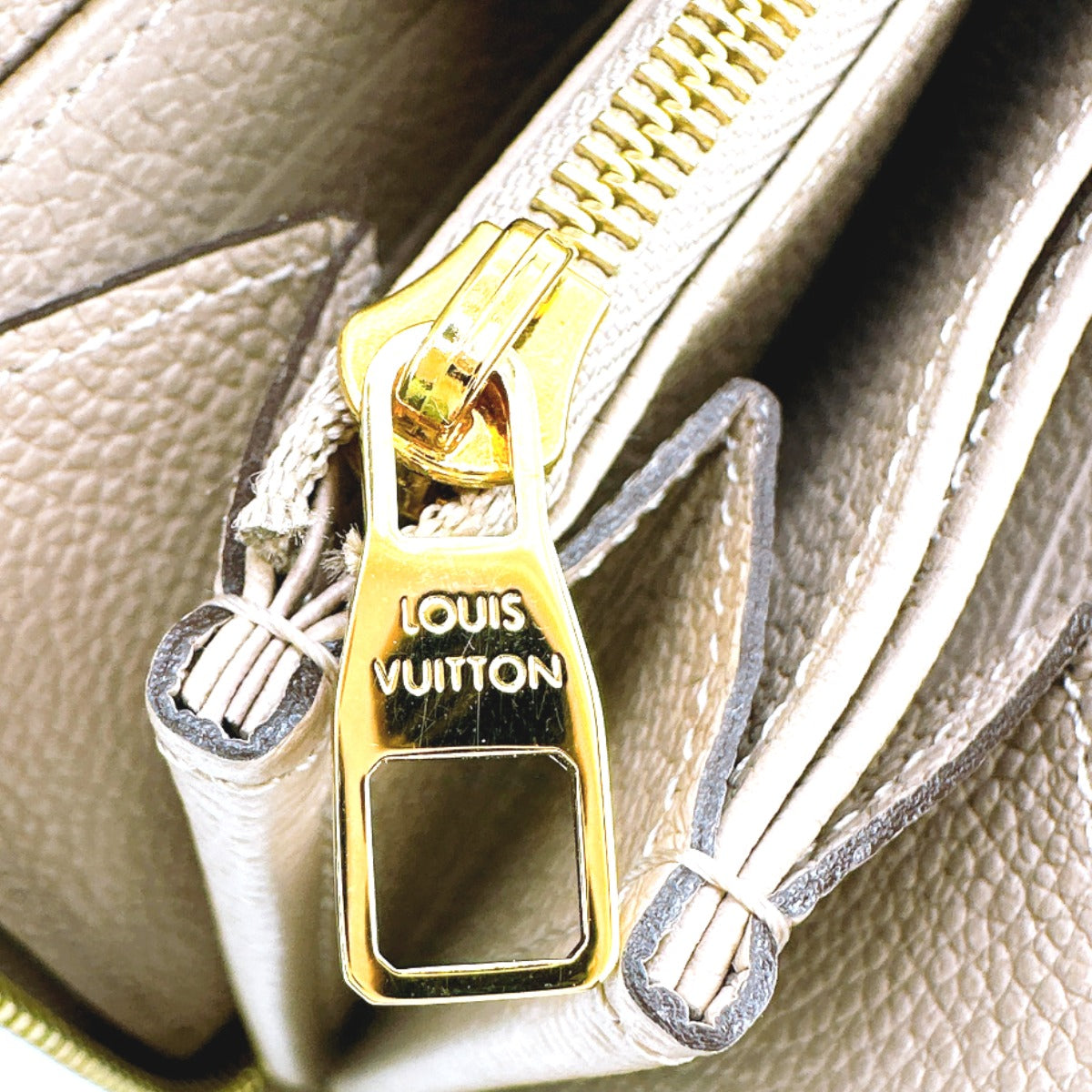 ルイヴィトン LOUIS VUITTON 長財布
ラウンドファスナー モノグラム ジッピーウォレット モノグラムアンプラント M60746 デュンヌ LV
【SS】
【中古】