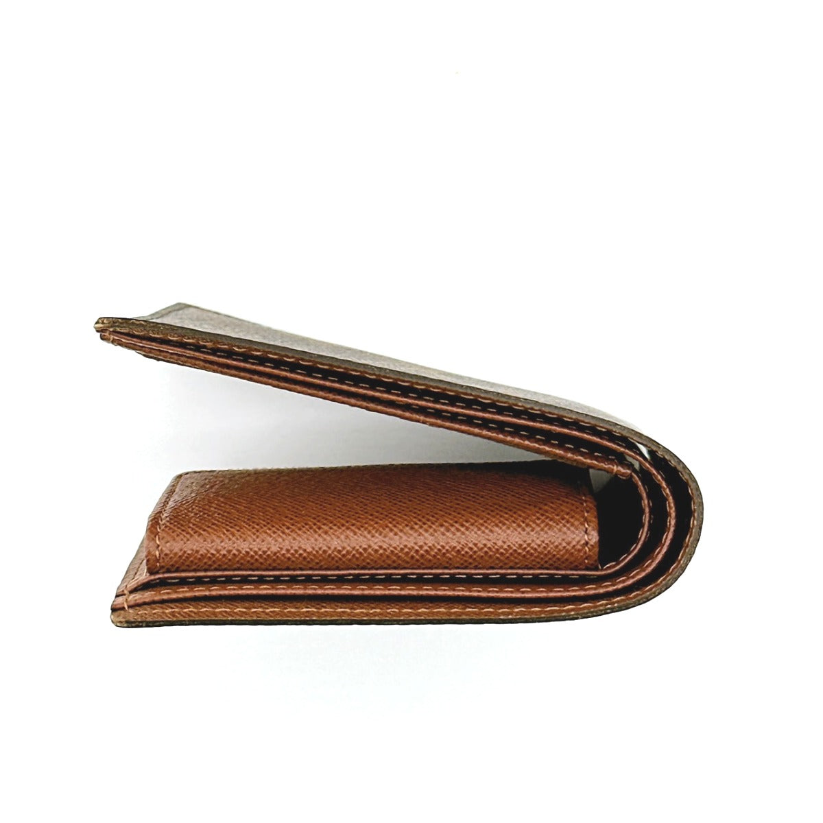 ルイヴィトン LOUIS VUITTON 二つ折り財布
マルコ モノグラム 小銭入れ付き モノグラムキャンバス M61675 ブラウン LV
【SS】
【中古】