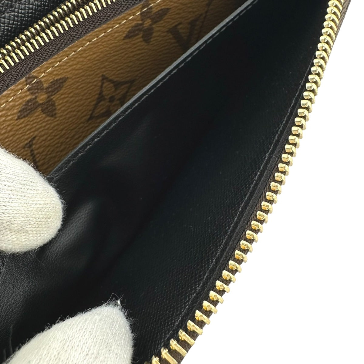 ルイヴィトン LOUIS VUITTON 長財布
ポルトフォイユ・クレマンス モノグラムリバース ラウンドファスナー モノグラムキャンバス M82336 ブラウン LV
【中古】