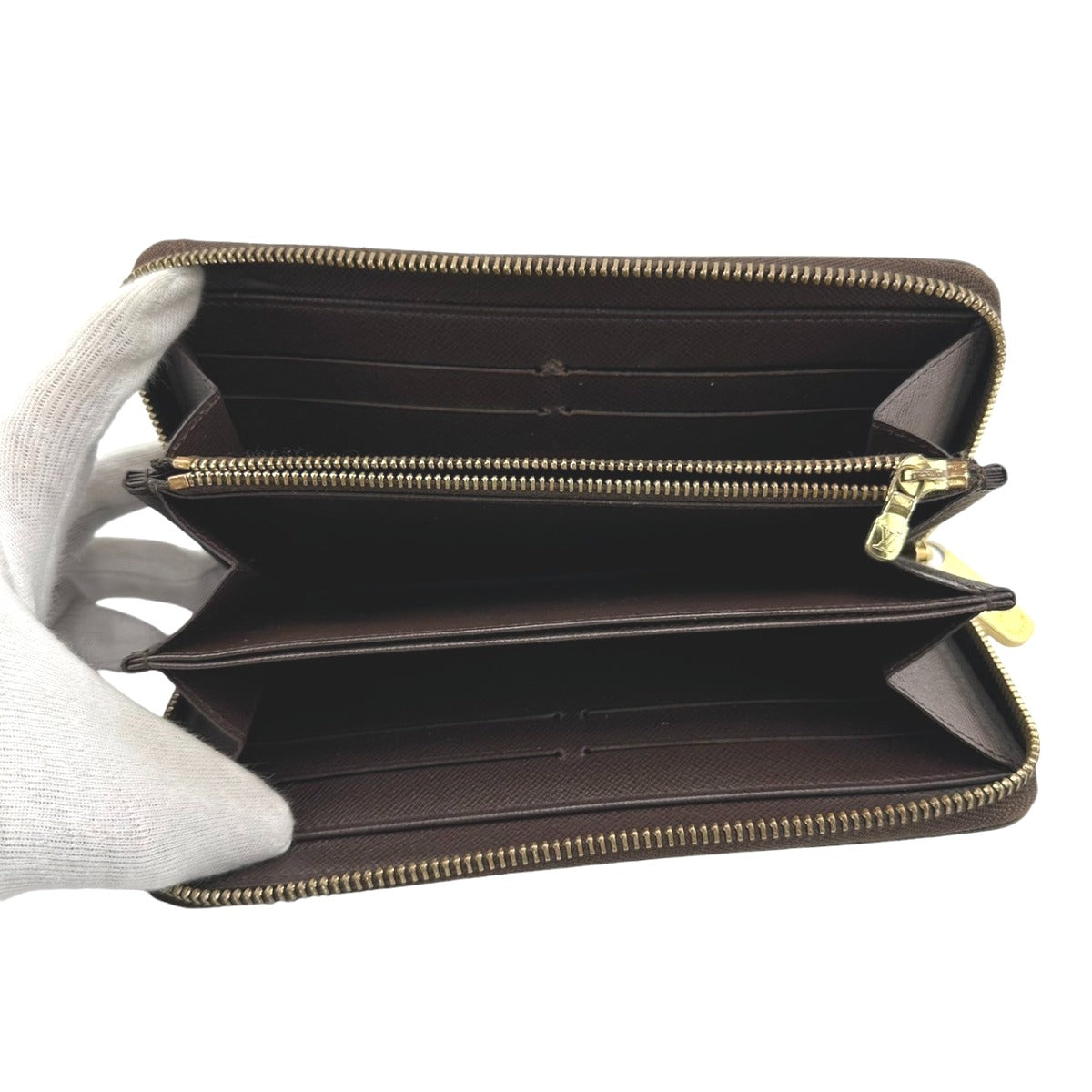 ルイヴィトン LOUIS VUITTON 長財布
ジッピー・ウォレット ダミエ ラウンドファスナー ダミエキャンバス N60015 エベヌ LV
【SS】
【中古】