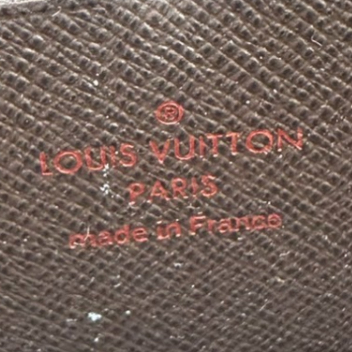 ルイヴィトン LOUIS VUITTON 長財布
ジッピー・ウォレット ダミエ ラウンドファスナー ダミエキャンバス N60015 エベヌ LV
【SS】
【中古】