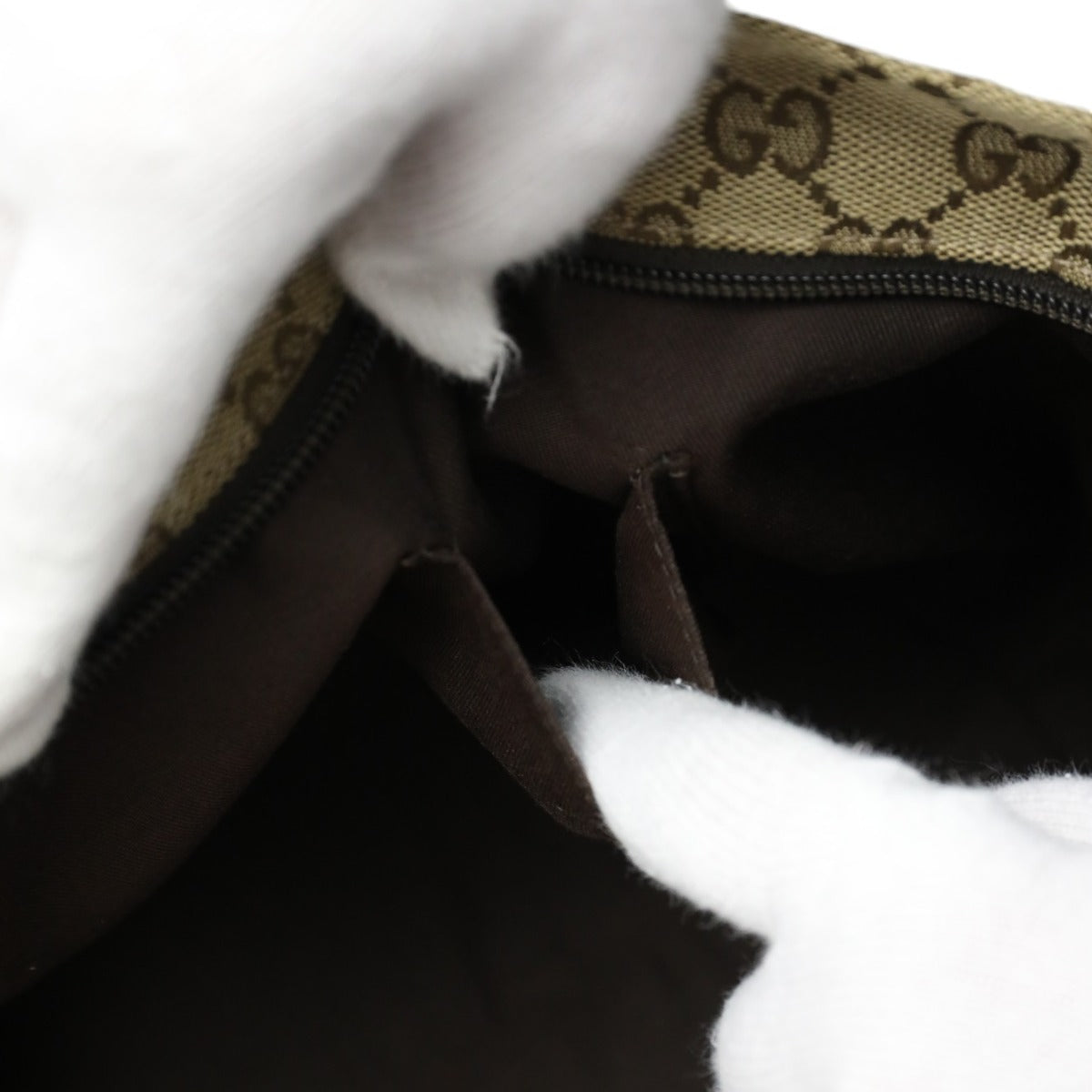 グッチ GUCCI トートバッグ
ハンドバッグ GGキャンバス 131230 ベージュ 【SS】
【中古】