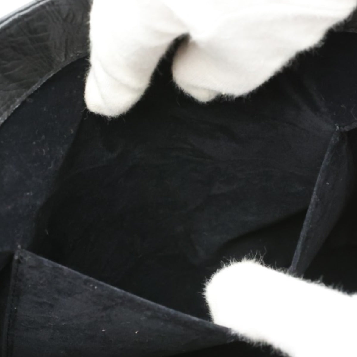 オーストリッチ ostrich ハンドバッグ
ハンドバッグ 黒×GP フルポイント オーストリッチ ブラック 【SS】
【中古】