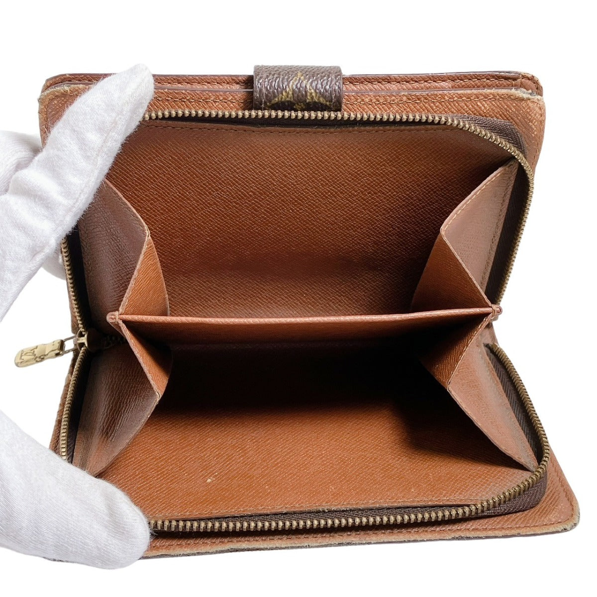 ルイヴィトン LOUIS VUITTON 二つ折り財布
ポルト パピエ・ジップ モノグラム 小銭入れ付き モノグラムキャンバス M61207 ブラウン LV
【SS】
【中古】