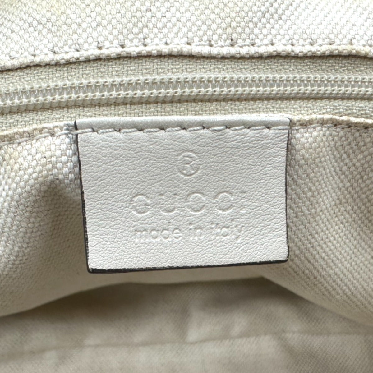 グッチ GUCCI ハンドバッグ
2WAYバッグ WG レザー 斜め掛け レザー 247902 ベージュ 【SS】
【中古】