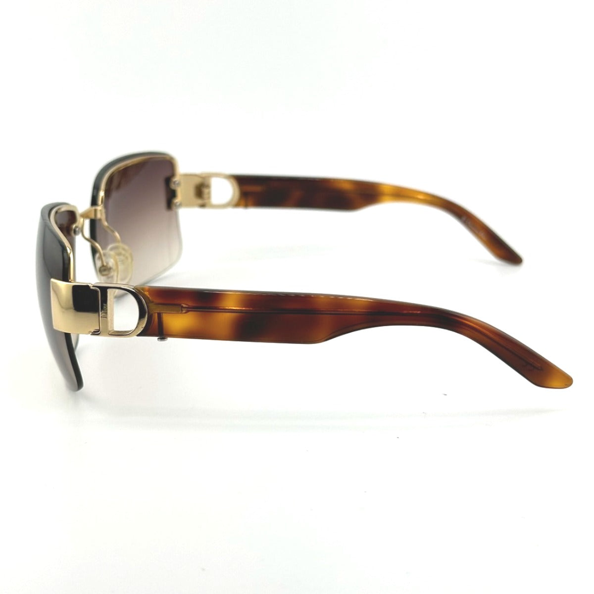 クリスチャンディオール Christian Dior サングラス
サングラス I love dior 2 63ロ15 120 プラスチック ブラウン 【SS】
【中古】