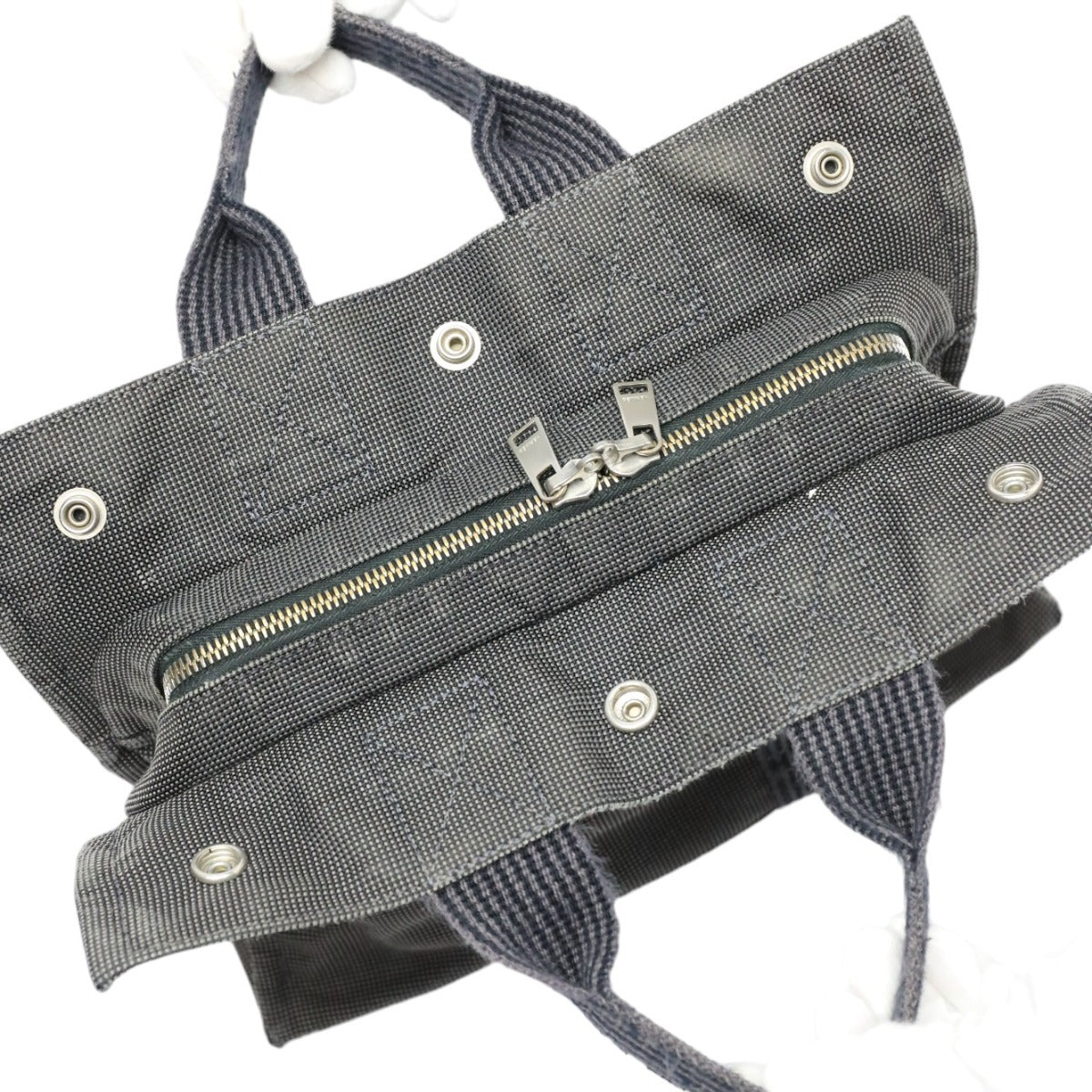 エルメス HERMES ハンドバッグ
ハンドバッグ エールライン トートPM キャンバス グレー 【SS】
【中古】