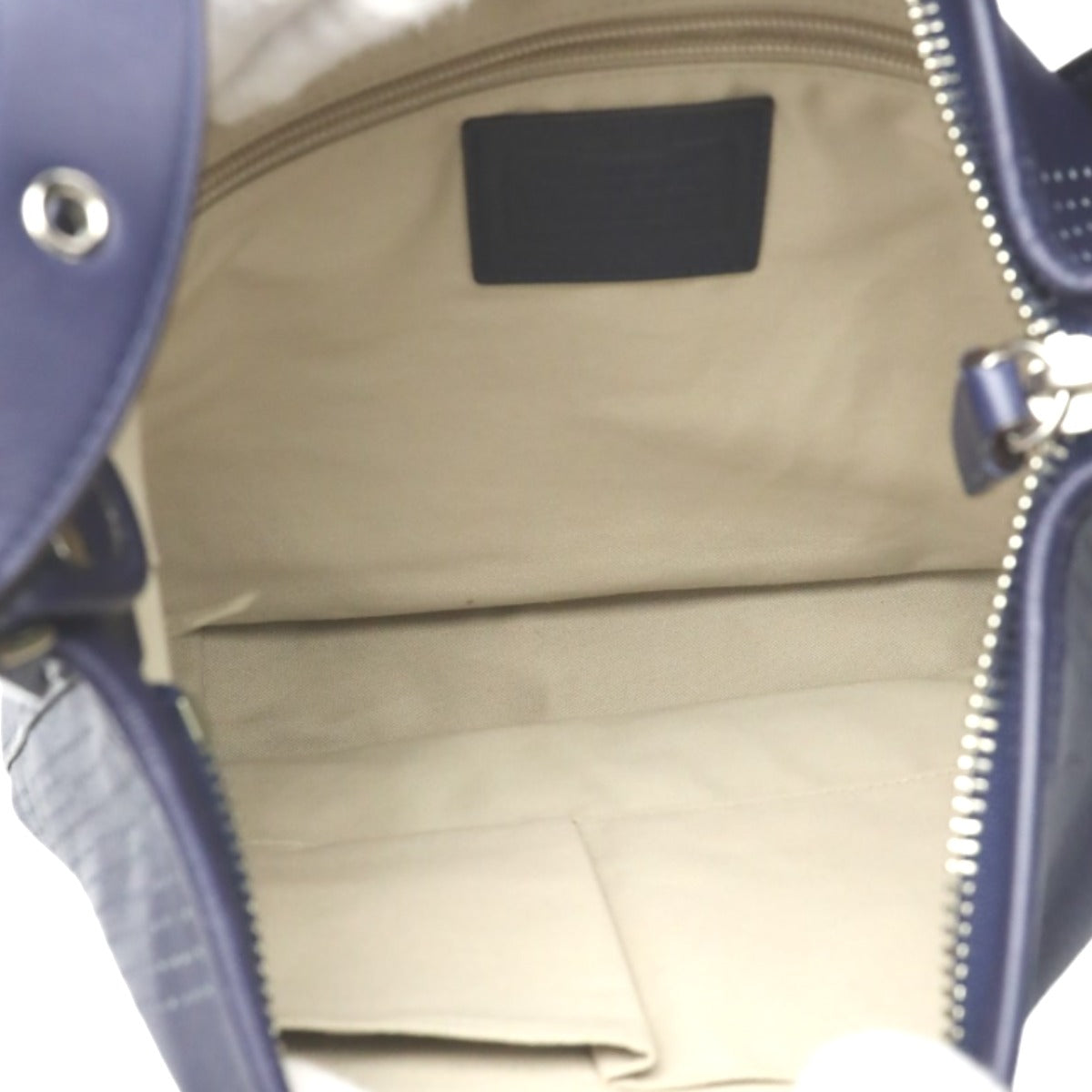 コーチ COACH ショルダーバッグ
ショルダーバッグ フリンジ 斜め掛け レザー F22762 ネイビー 【SS】
【中古】