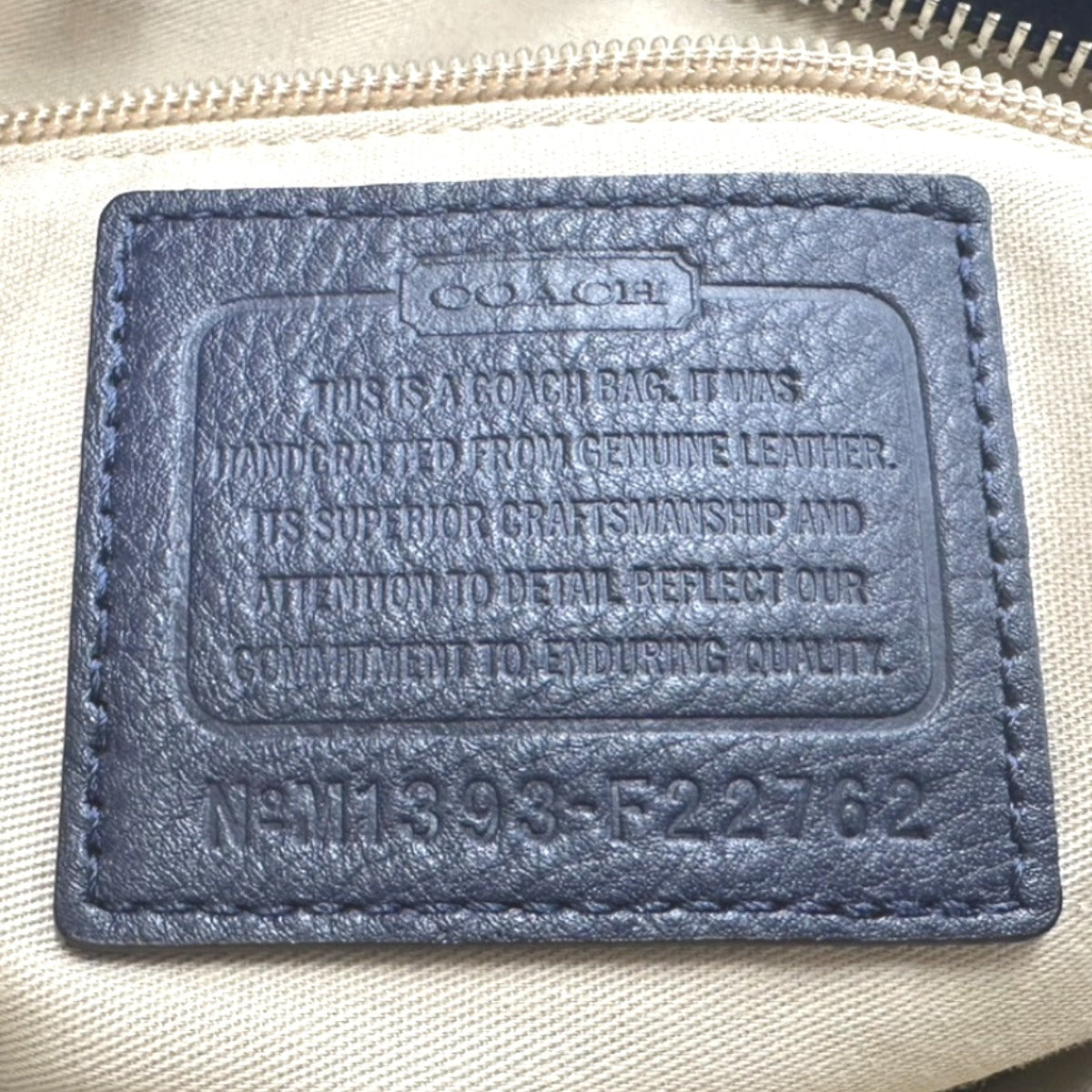 コーチ COACH ショルダーバッグ
ショルダーバッグ フリンジ 斜め掛け レザー F22762 ネイビー 【SS】
【中古】