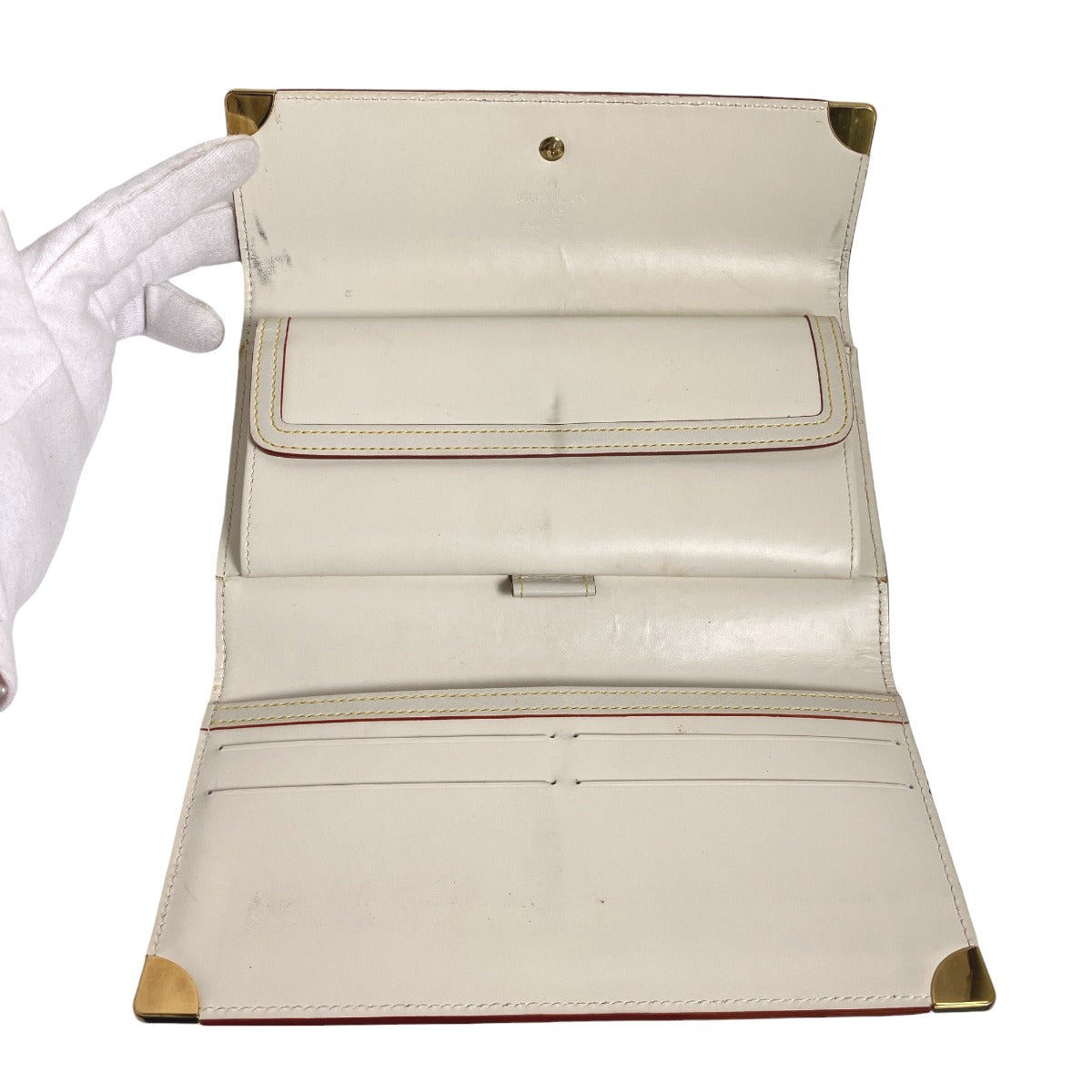 ルイヴィトン LOUIS VUITTON 長財布
3つ折り長財布 スハリ ポルトトレゾール ブロン M91839 ホワイト LV
【SS】
【中古】
