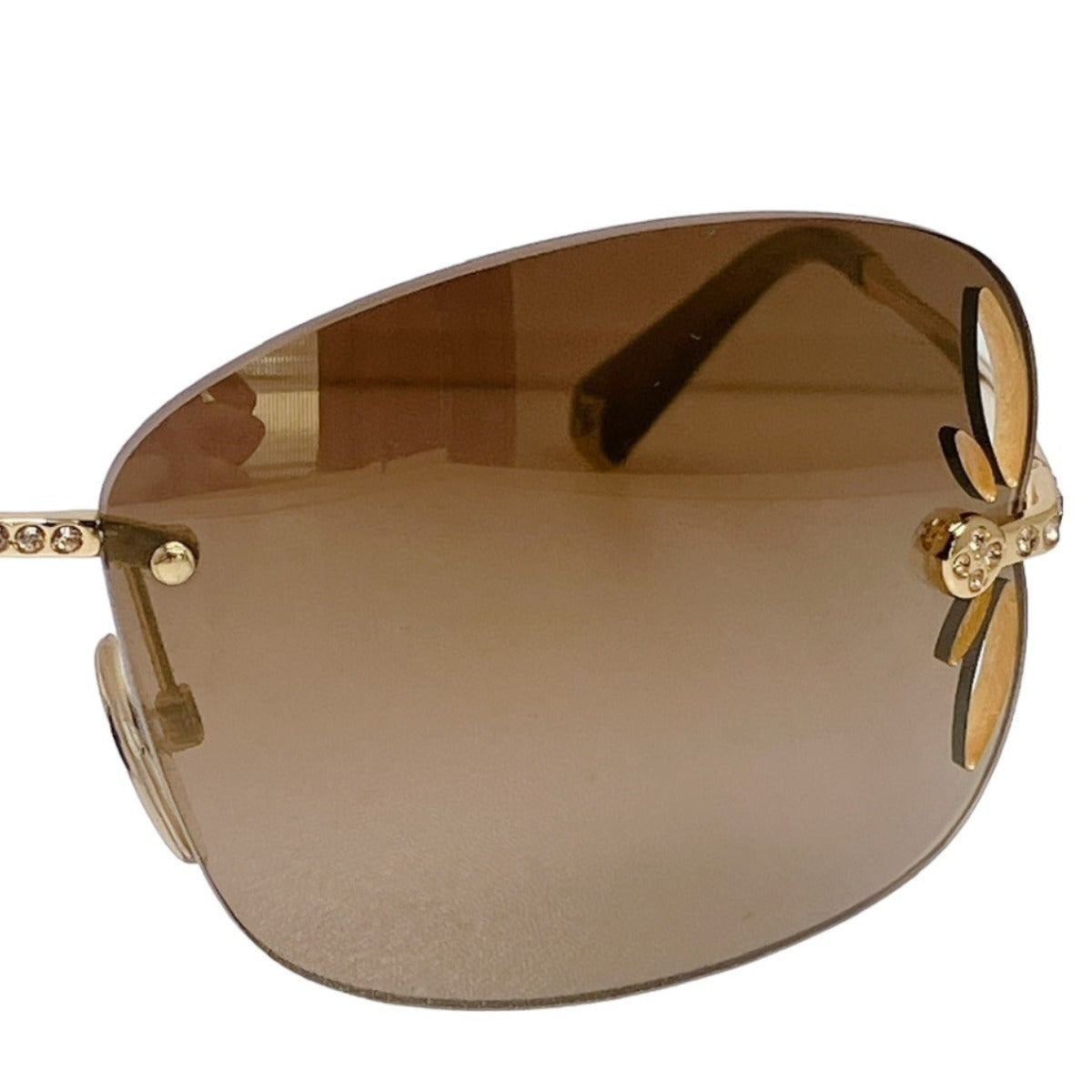 ルイヴィトン LOUIS VUITTON サングラス
サングラス 62□15 140 リリーストラス Z0543U ブラウン/ゴールド LV
【SS】
【中古】