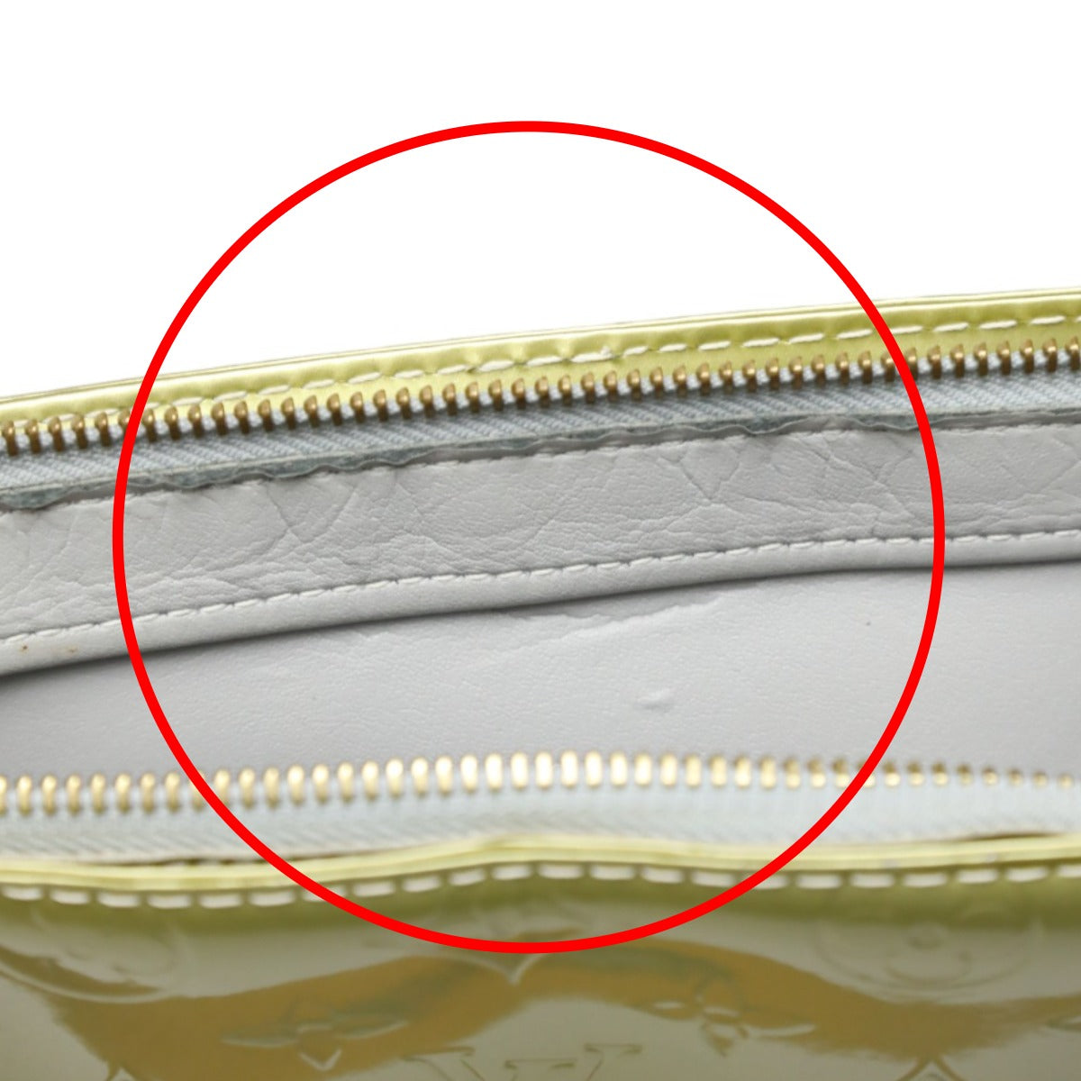 ルイヴィトン LOUIS VUITTON トートバッグ
トートバッグ ヴェルニ ヒューストン モノグラムヴェルニ M91053 シルバーグレー LV
【SS】
【中古】