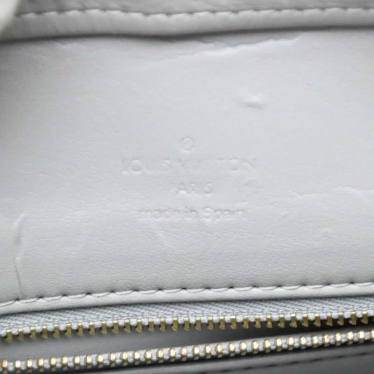 ルイヴィトン LOUIS VUITTON トートバッグ
トートバッグ ヴェルニ ヒューストン モノグラムヴェルニ M91053 シルバーグレー LV
【SS】
【中古】