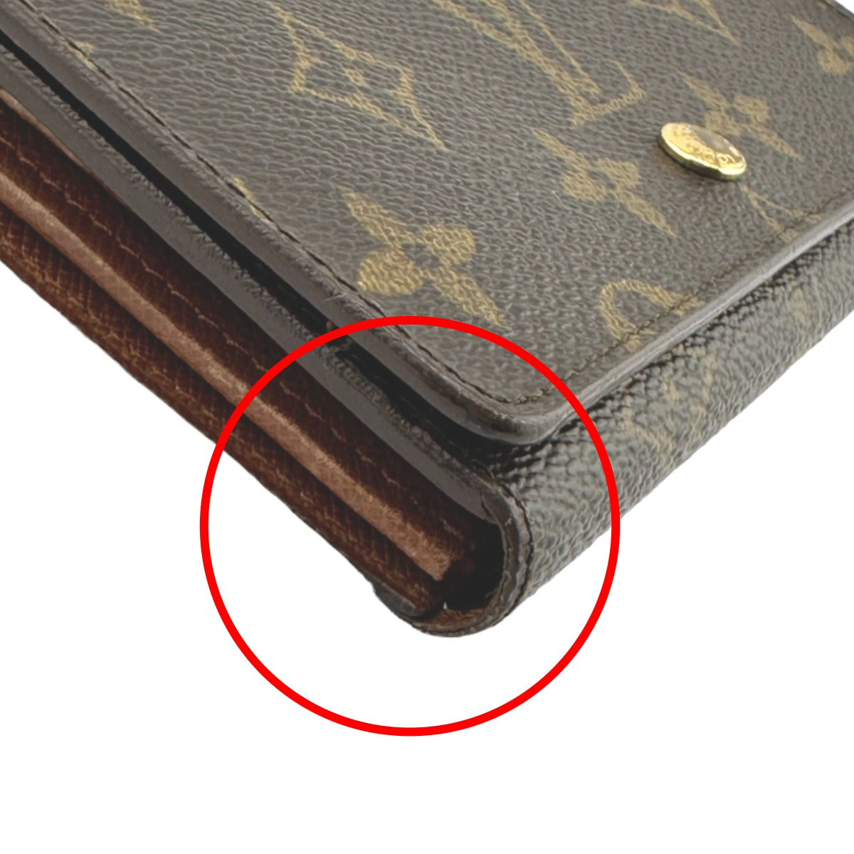 ルイヴィトン LOUIS VUITTON 二つ折り財布
L字ファスナー モノグラム ポルトモネビエ・トレゾール モノグラムキャンバス M61730 ブラウン LV
【SS】
【中古】