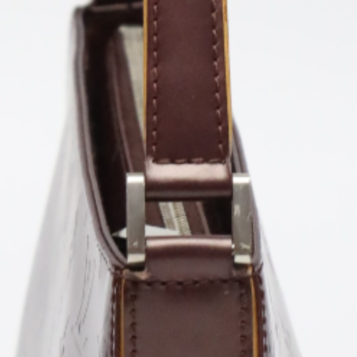 ルイヴィトン LOUIS VUITTON ハンドバッグ
ミニバッグ モノグラムマット ファウラ M55146 ヴィオレ LV
【SS】
【中古】