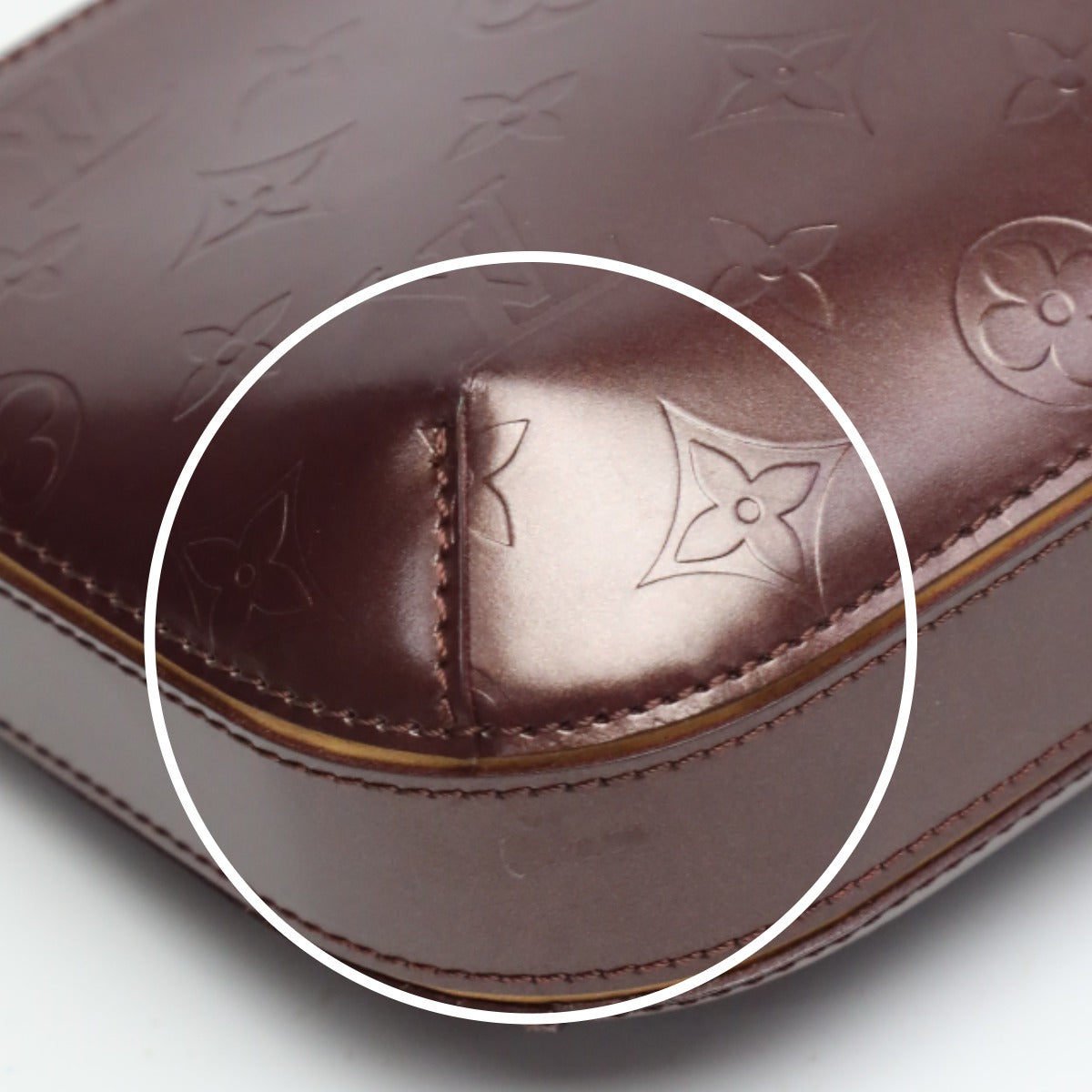 ルイヴィトン LOUIS VUITTON ハンドバッグ
ミニバッグ モノグラムマット ファウラ M55146 ヴィオレ LV
【SS】
【中古】