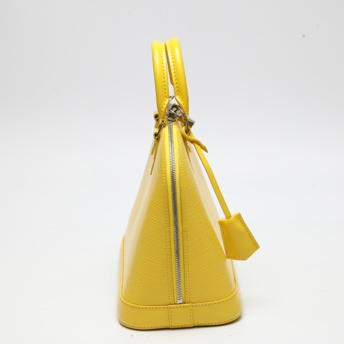 ルイヴィトン LOUIS VUITTON ハンドバッグ
ハンドバッグ エピ アルマ エピレザー M40619 シトロン LV
【SS】
【中古】