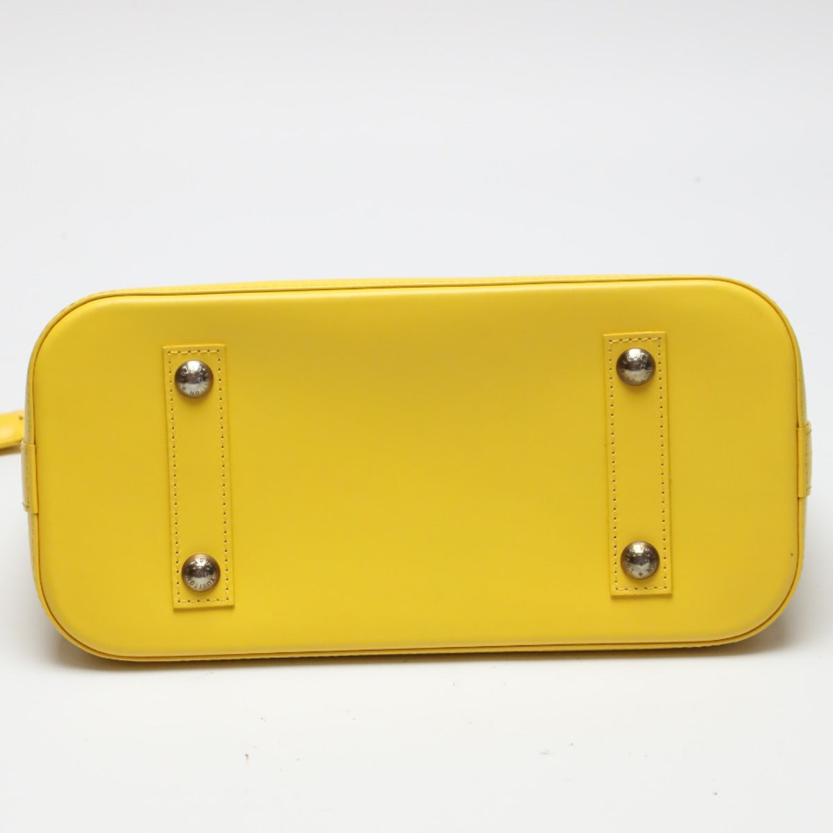 ルイヴィトン LOUIS VUITTON ハンドバッグ
ハンドバッグ エピ アルマ エピレザー M40619 シトロン LV
【SS】
【中古】