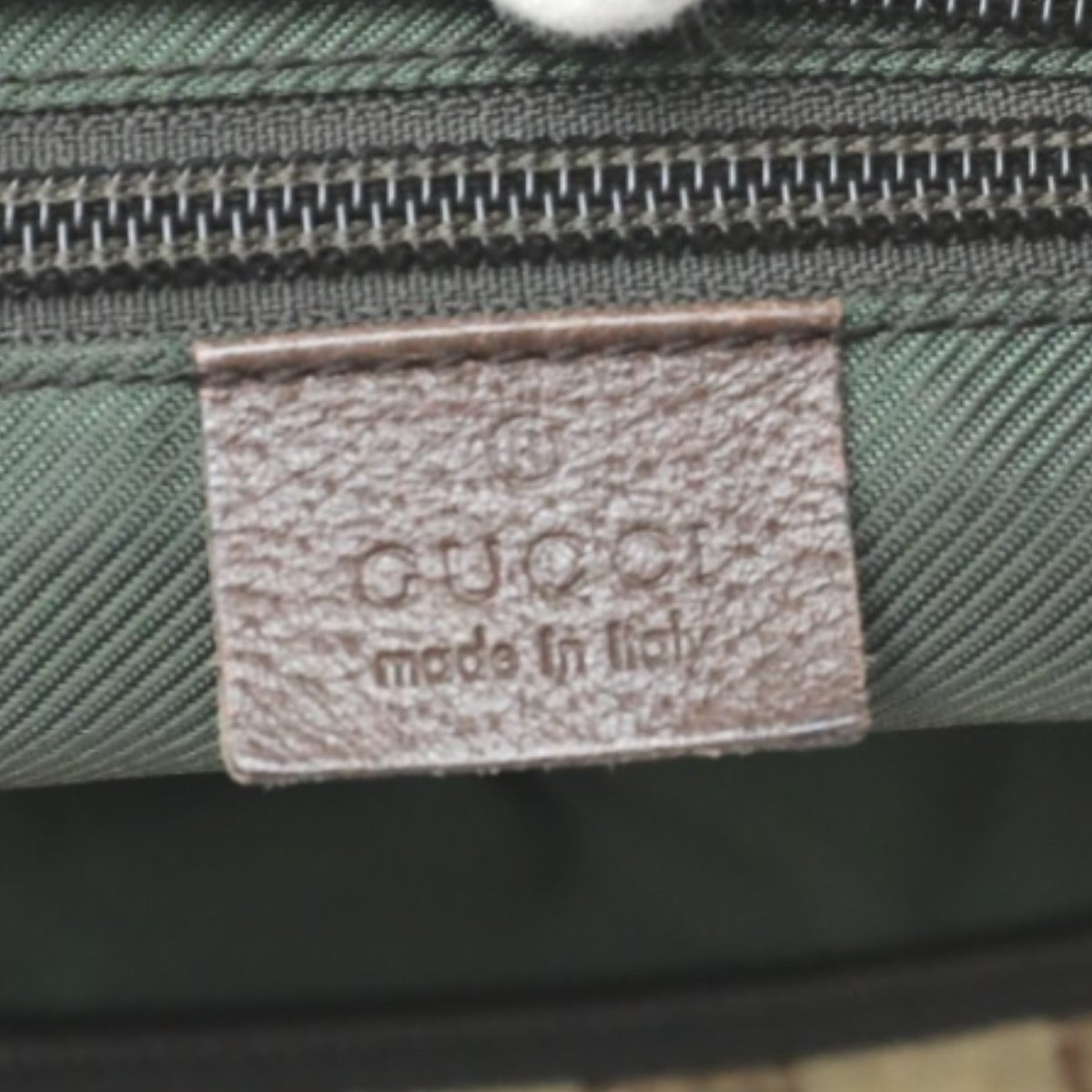 グッチ GUCCI ハンドバッグ
トートバッグ GGキャンバス 131228 ベージュ 【SS】
【中古】