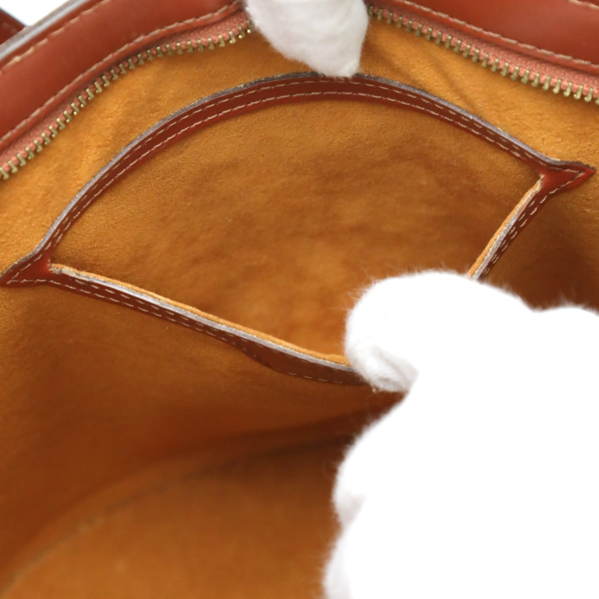 ルイヴィトン LOUIS VUITTON ハンドバッグ
トートバッグ エピ サンジャックポワニエロング エピレザー M52333 ケニアブラウン LV
【SS】
【中古】