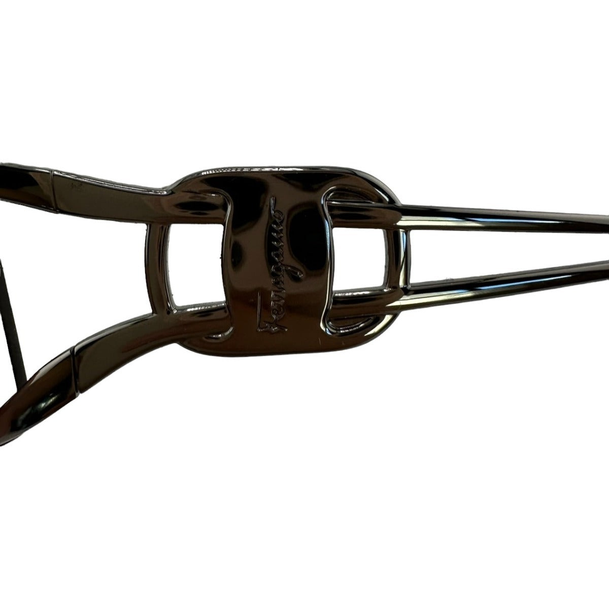 サルヴァトーレフェラガモ Salvatore Ferragamo サングラス
1082 502/88 63□11 120 プラスチック 1082 シルバー 【SS】
【中古】