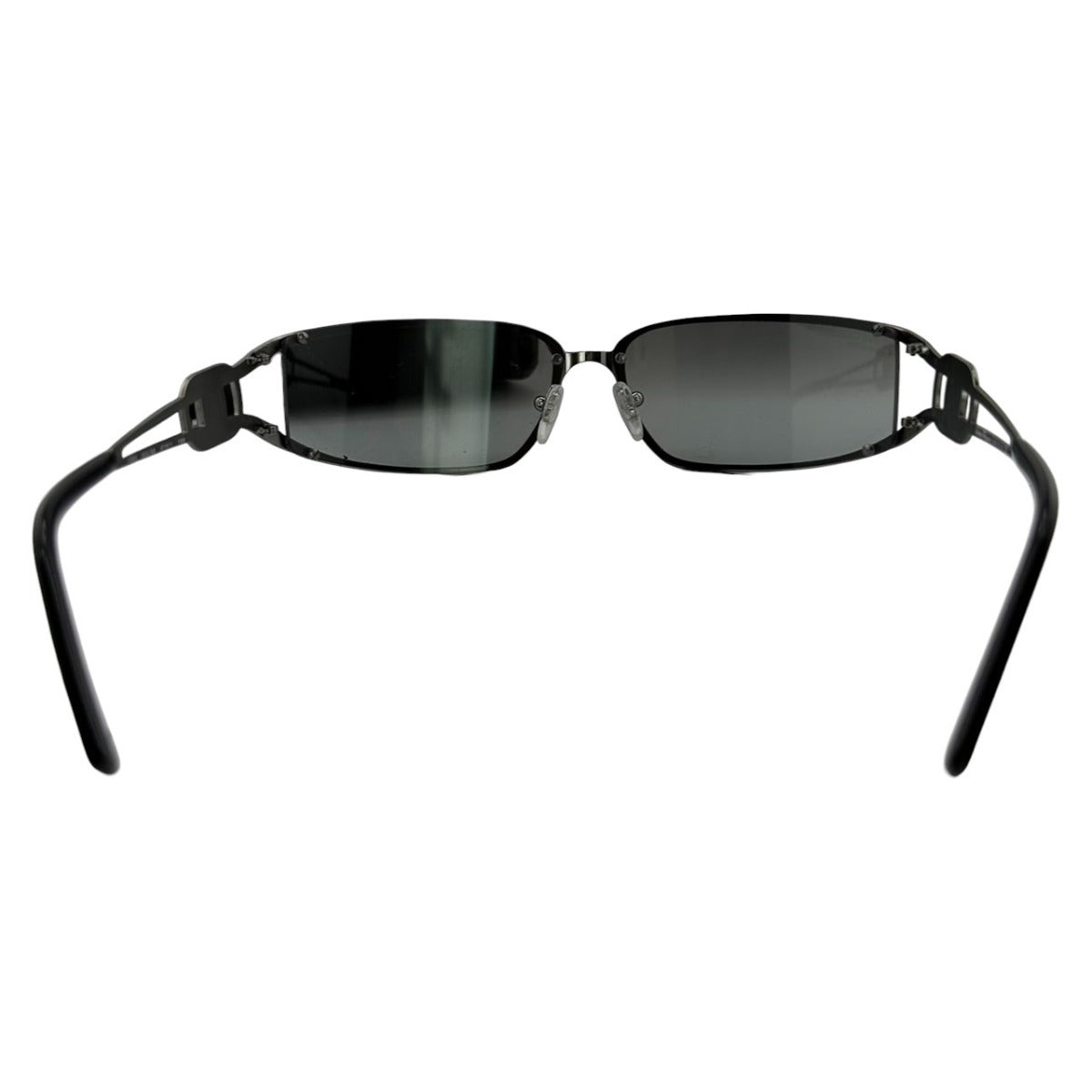 サルヴァトーレフェラガモ Salvatore Ferragamo サングラス
1082 502/88 63□11 120 プラスチック 1082 シルバー 【SS】
【中古】