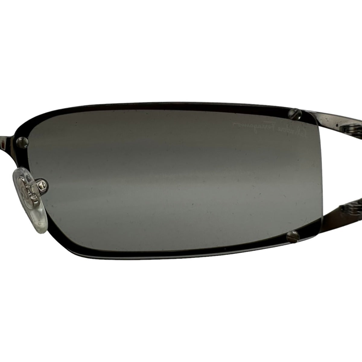 サルヴァトーレフェラガモ Salvatore Ferragamo サングラス
1082 502/88 63□11 120 プラスチック 1082 シルバー 【SS】
【中古】