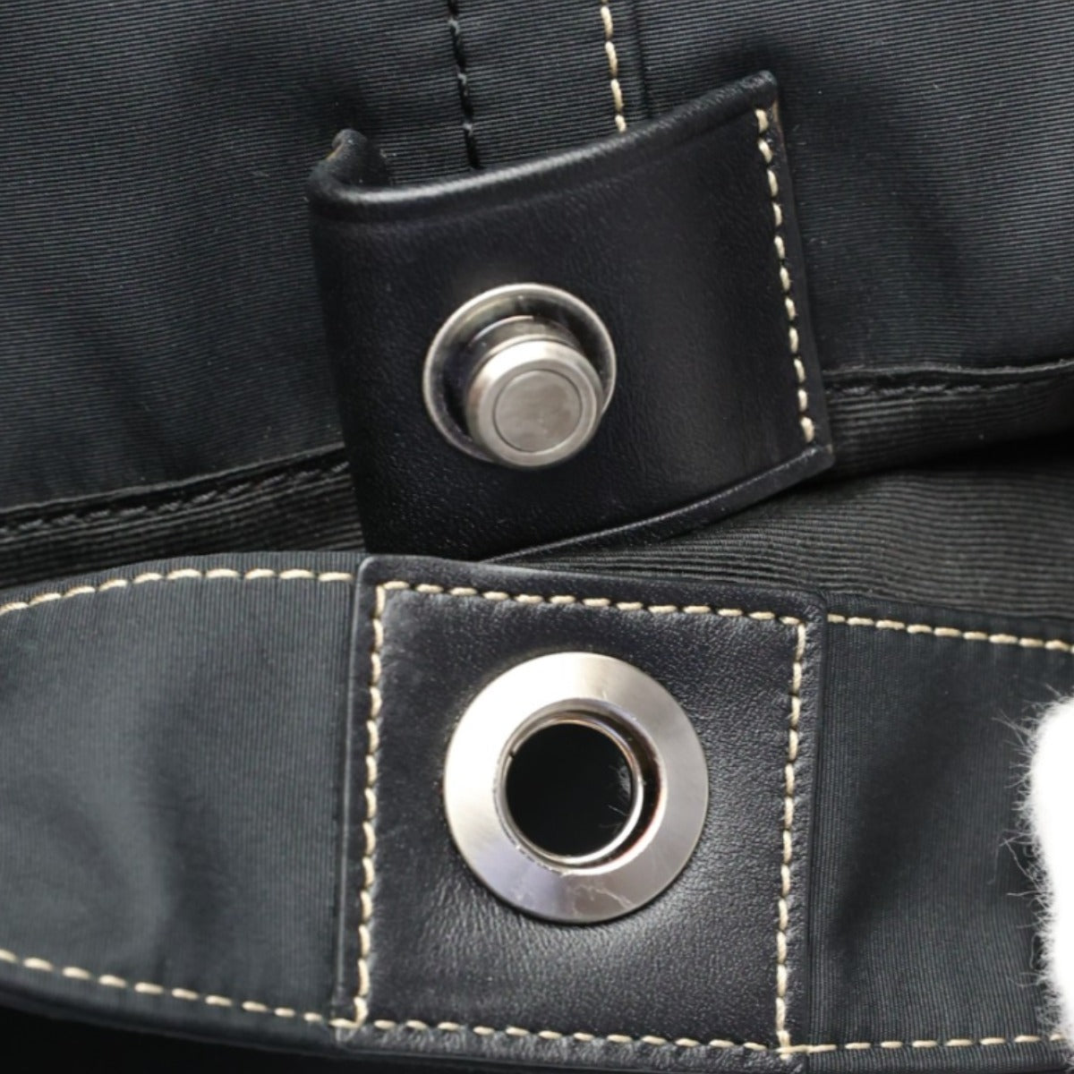 コーチ COACH ショルダーバッグ
ショルダーバッグ メッセンジャーバッグ ナイロン F05300 ブラック 【SS】
【中古】