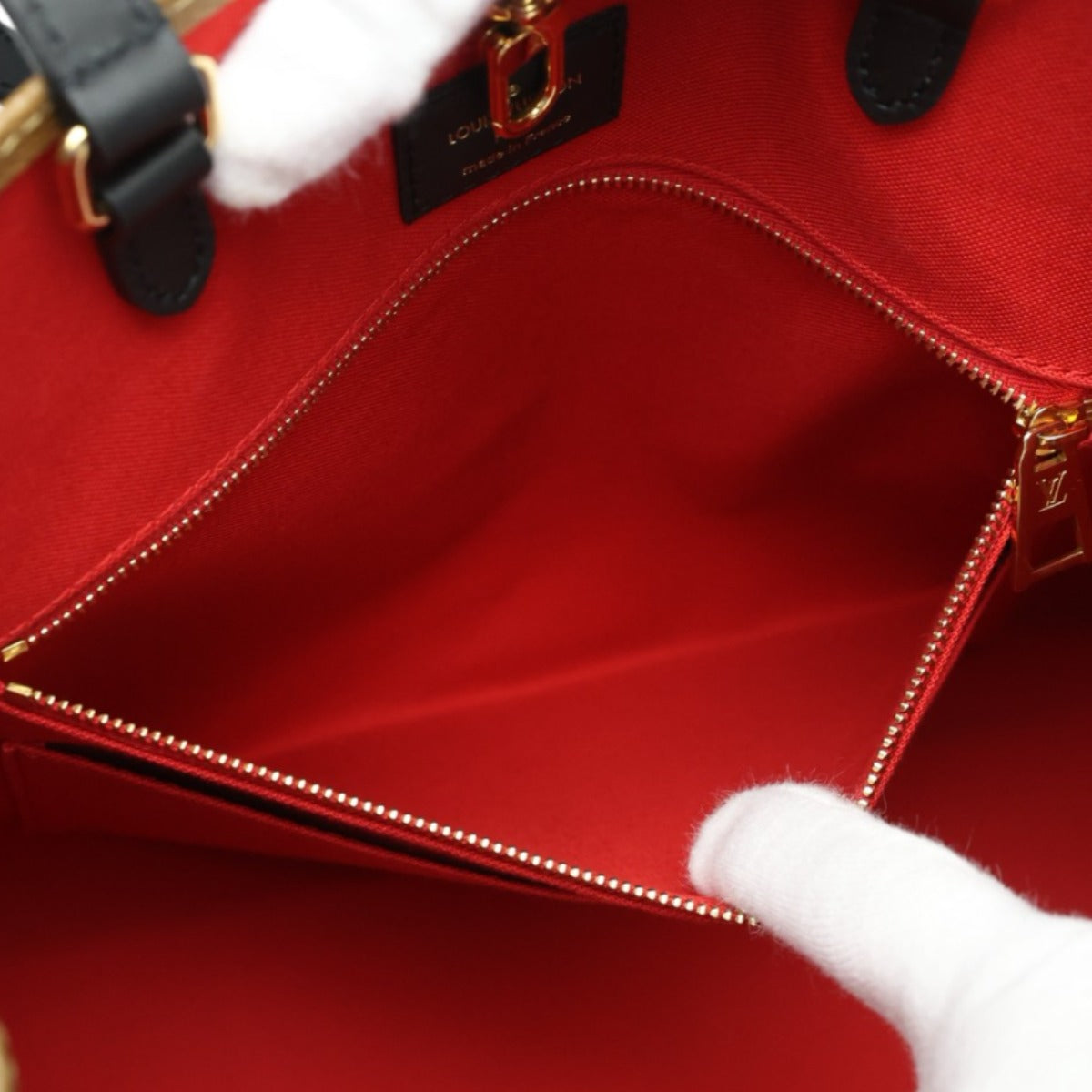 ルイヴィトン LOUIS VUITTON トートバッグ
トートバッグ モノグラム オンザゴーMM モノグラムキャンバス M45321 ブラウン LV
【SS】
【中古】