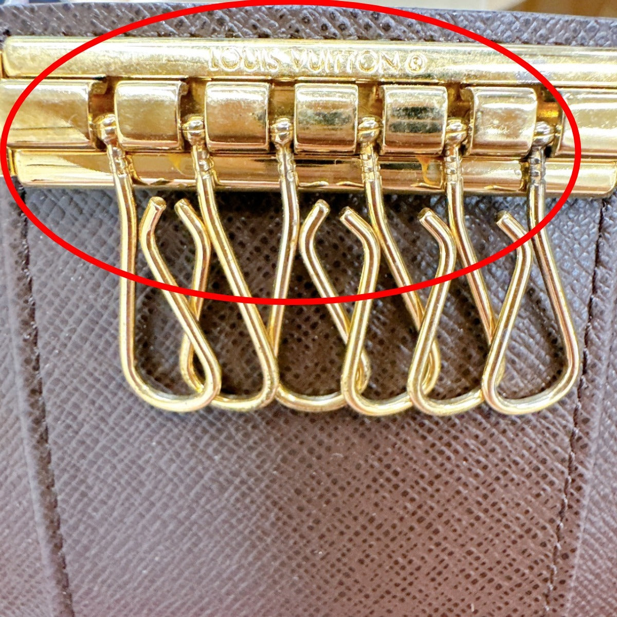 ルイヴィトン LOUIS VUITTON キーケース
キーケース6本用 ダミエ ミュルティクレ6 ダミエキャンバス N62630 ブラウン LV
【SS】
【中古】