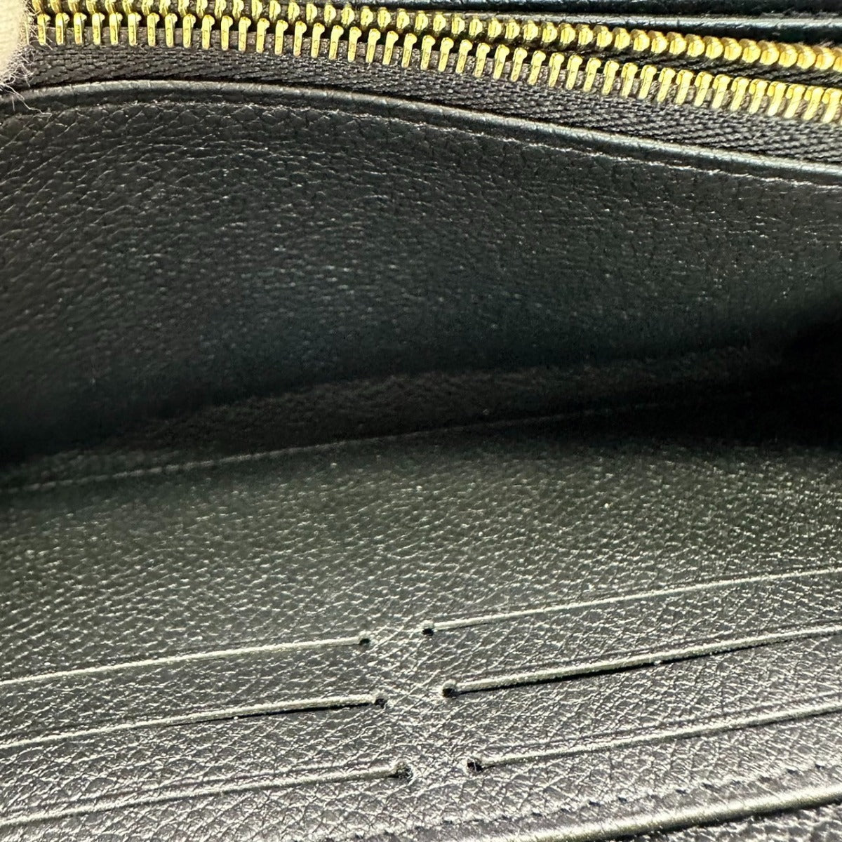 ルイヴィトン LOUIS VUITTON 長財布
ラウンドファスナー アンプラント ジッピーウォレット モノグラムアンプラント M80481 ブラックベージュ LV
【SS】
【中古】