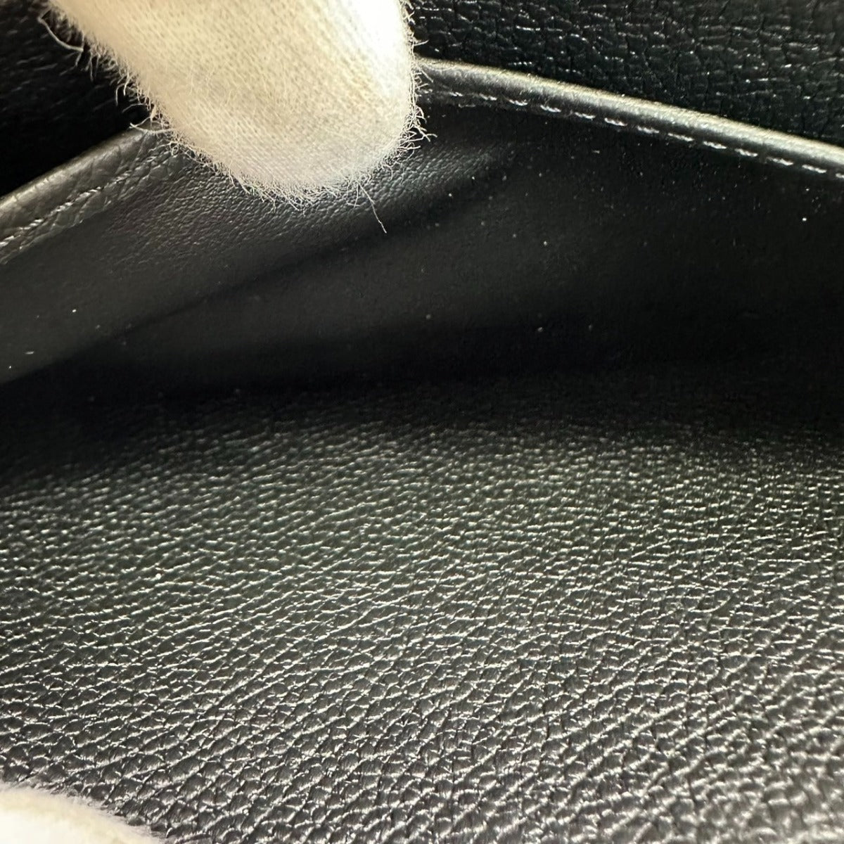 ルイヴィトン LOUIS VUITTON 長財布
ラウンドファスナー アンプラント ジッピーウォレット モノグラムアンプラント M80481 ブラックベージュ LV
【SS】
【中古】
