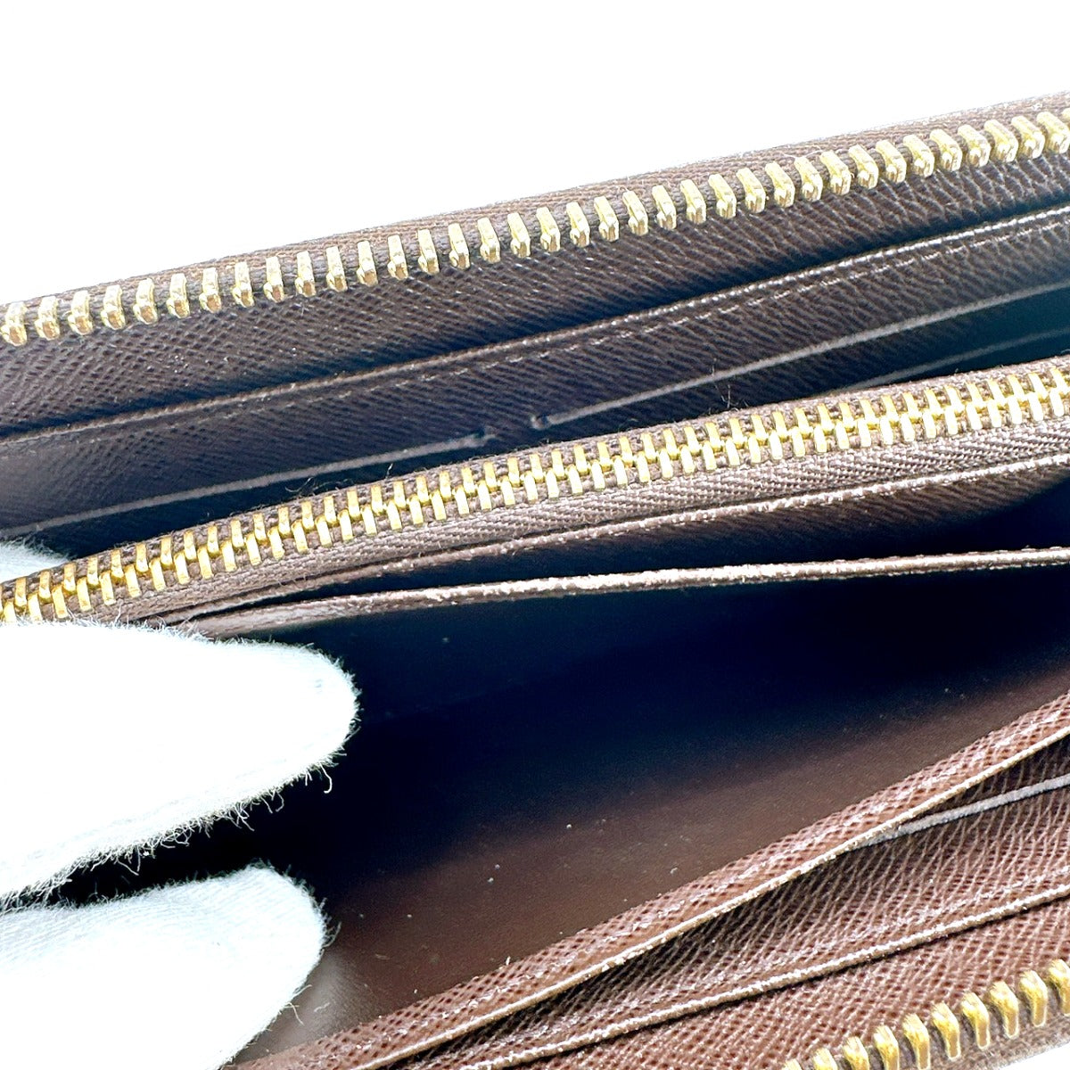 ルイヴィトン LOUIS VUITTON 長財布
ラウンドファスナー ダミエ ジッピーウォレット 旧型 N60015 ブラウン LV
【SS】
【中古】