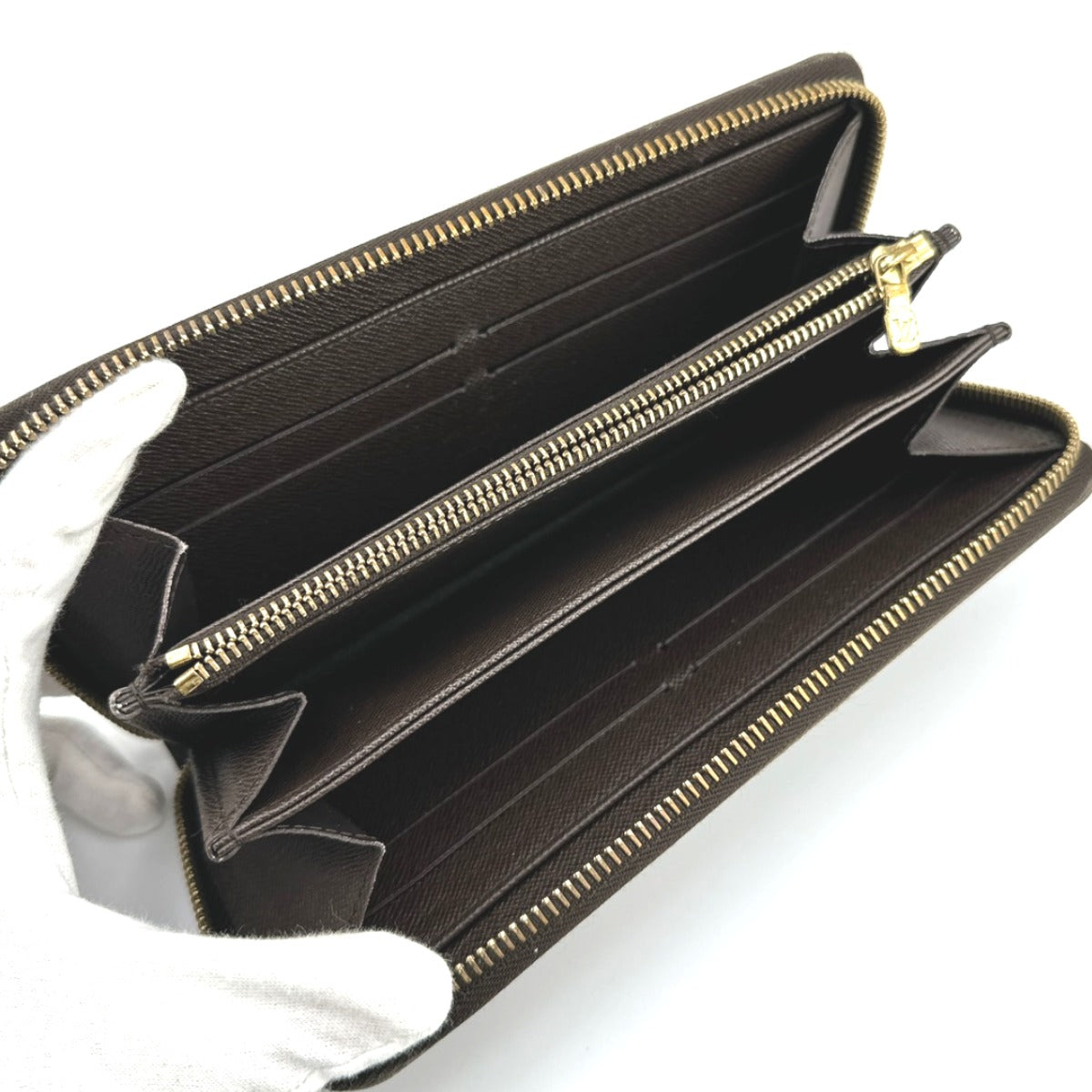 ルイヴィトン LOUIS VUITTON 長財布
ラウンドファスナー ダミエ ジッピーウォレット ダミエキャンバス N60015 エベヌ LV
【SS】
【中古】