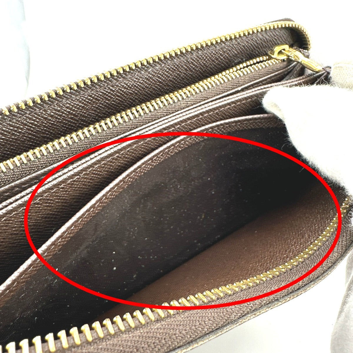 ルイヴィトン LOUIS VUITTON 長財布
ラウンドファスナー ダミエ ジッピーウォレット ダミエキャンバス N60015 エベヌ LV
【SS】
【中古】