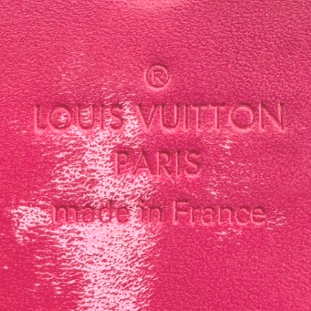 ルイヴィトン LOUIS VUITTON 長財布
 長財布 モノグラムヴェルニ ポルトフォイユ・サラ エナメル M90022 ローズアンディアンピンク LV
 【SS】
 【中古】